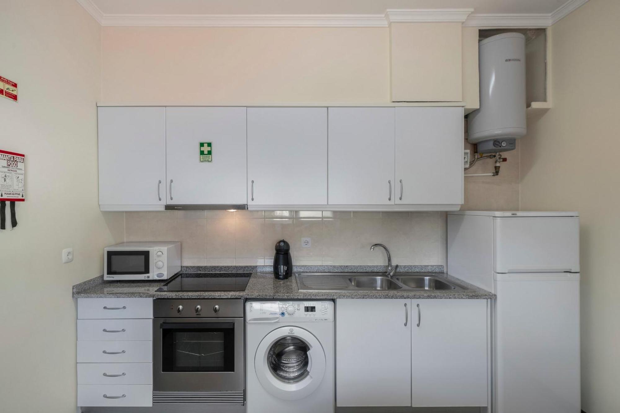 Do Carmo By An Island Apartment *