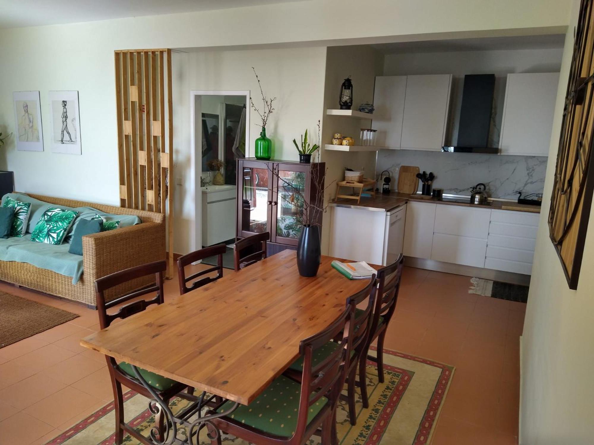 - Silvestre House Apartment