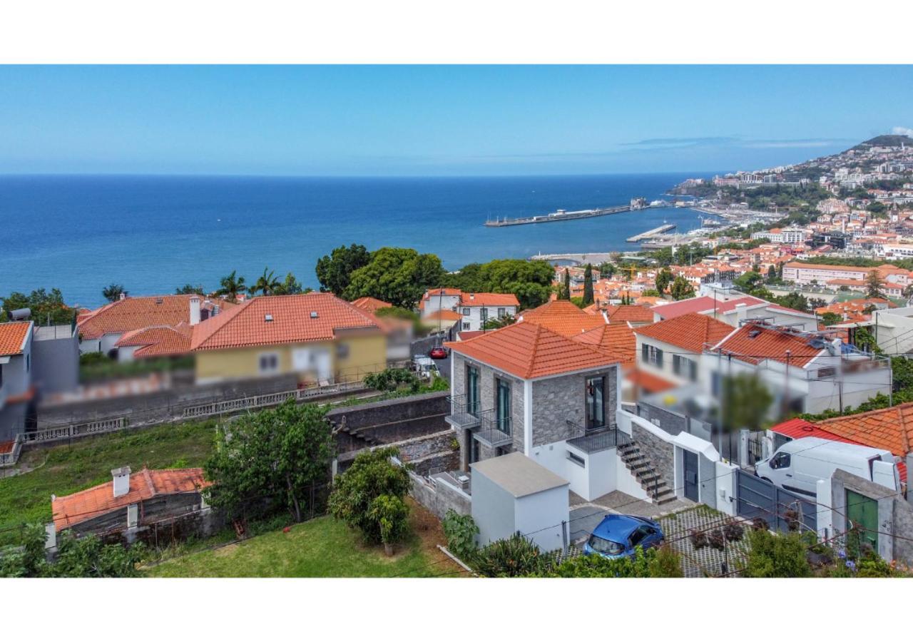 Ferienhaus Casa Lanco With Spectacular View Funchal (Madeira)