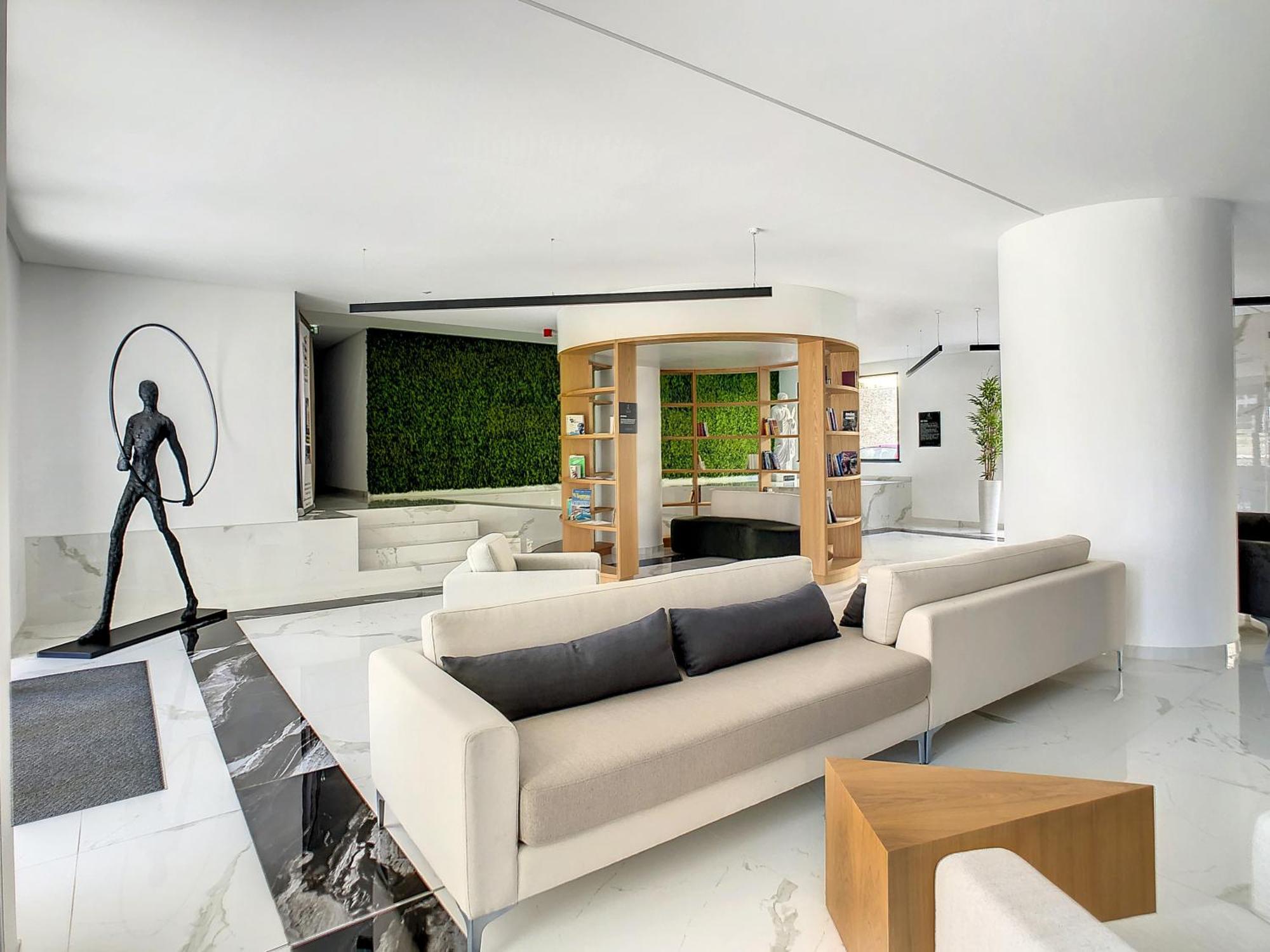 Skyview Penthouse By Mhm * Funchal (Madeira)
