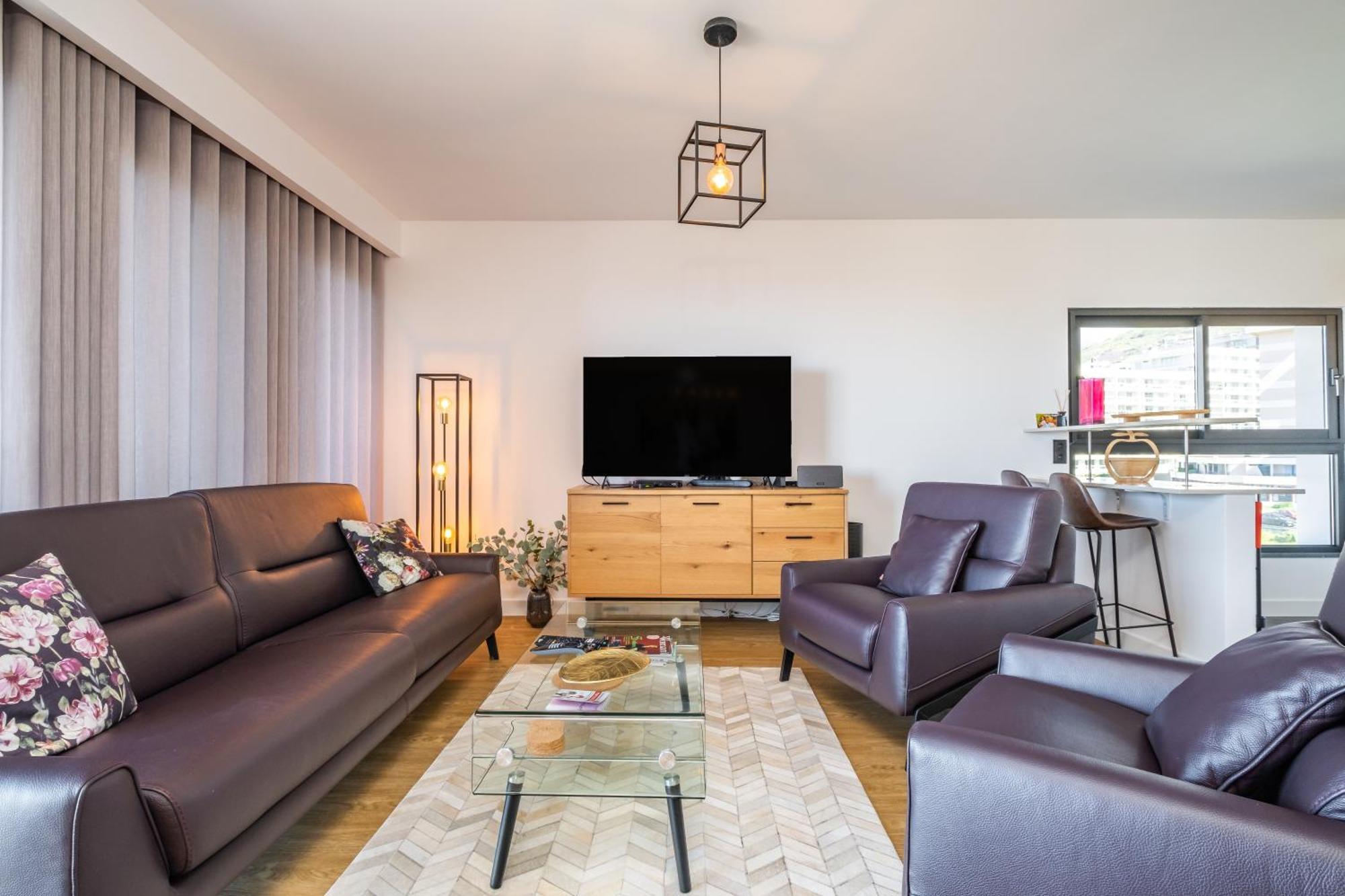 Skyview Penthouse By Mhm * Funchal (Madeira)