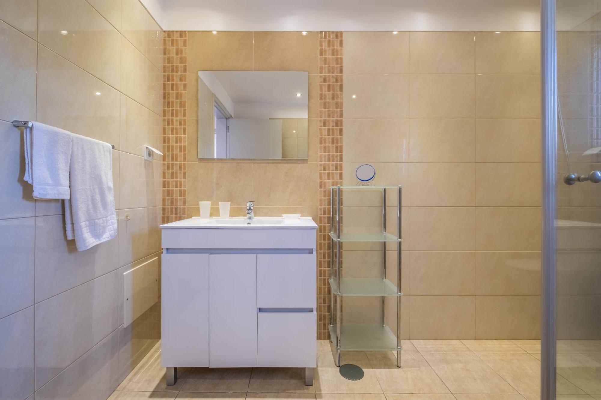 Apartment Jasmineiro - By Wehost *