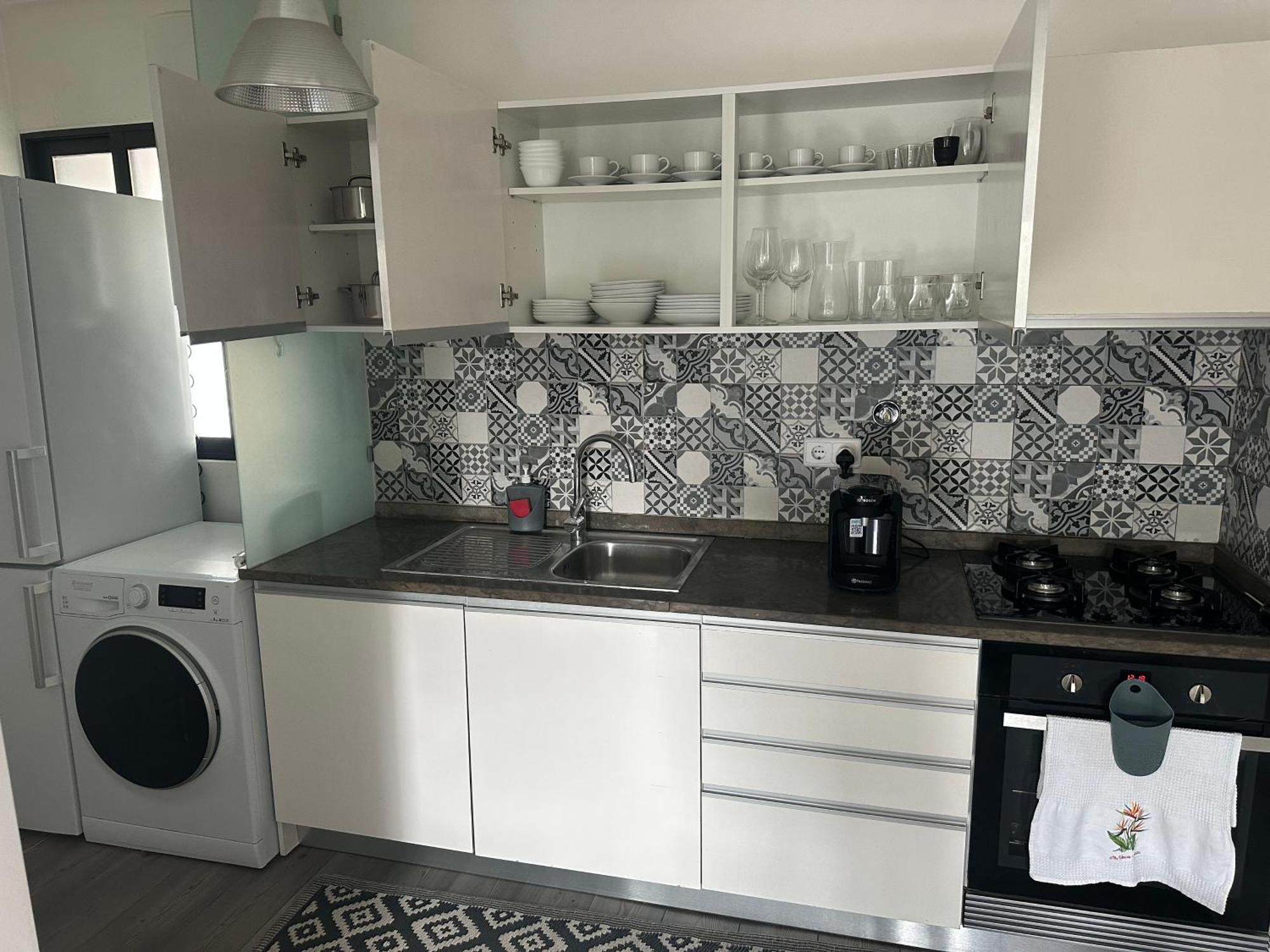 Apartamento Suspenso Madeira