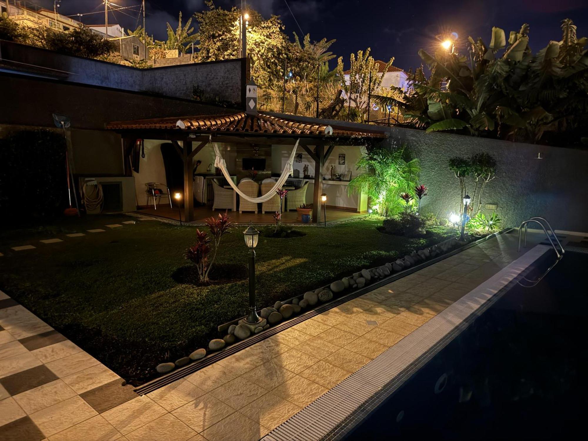 Apartment Beautiful 1-bed In Madeira *