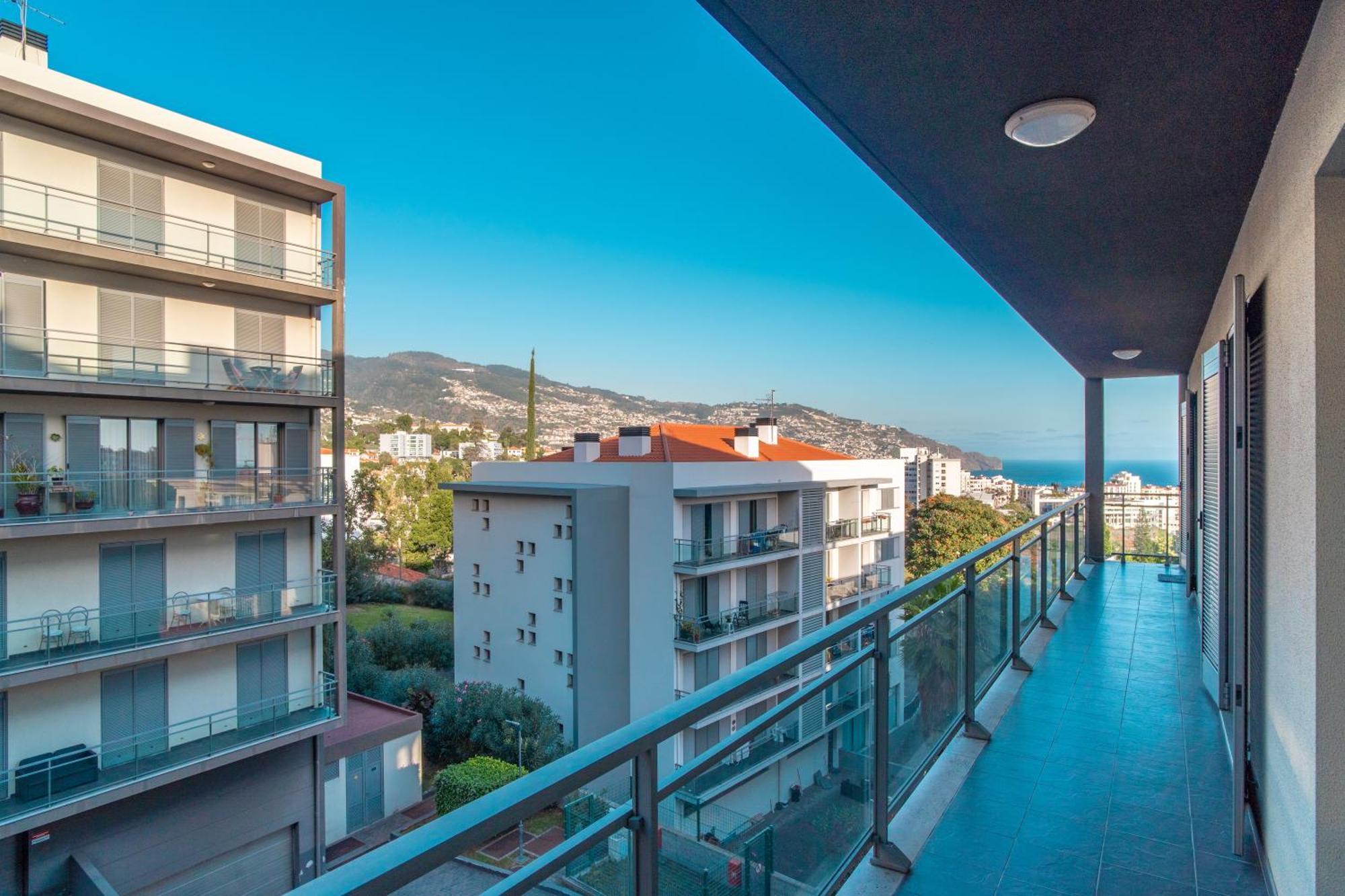 Apartment Barreiros View Funchal (Madeira)