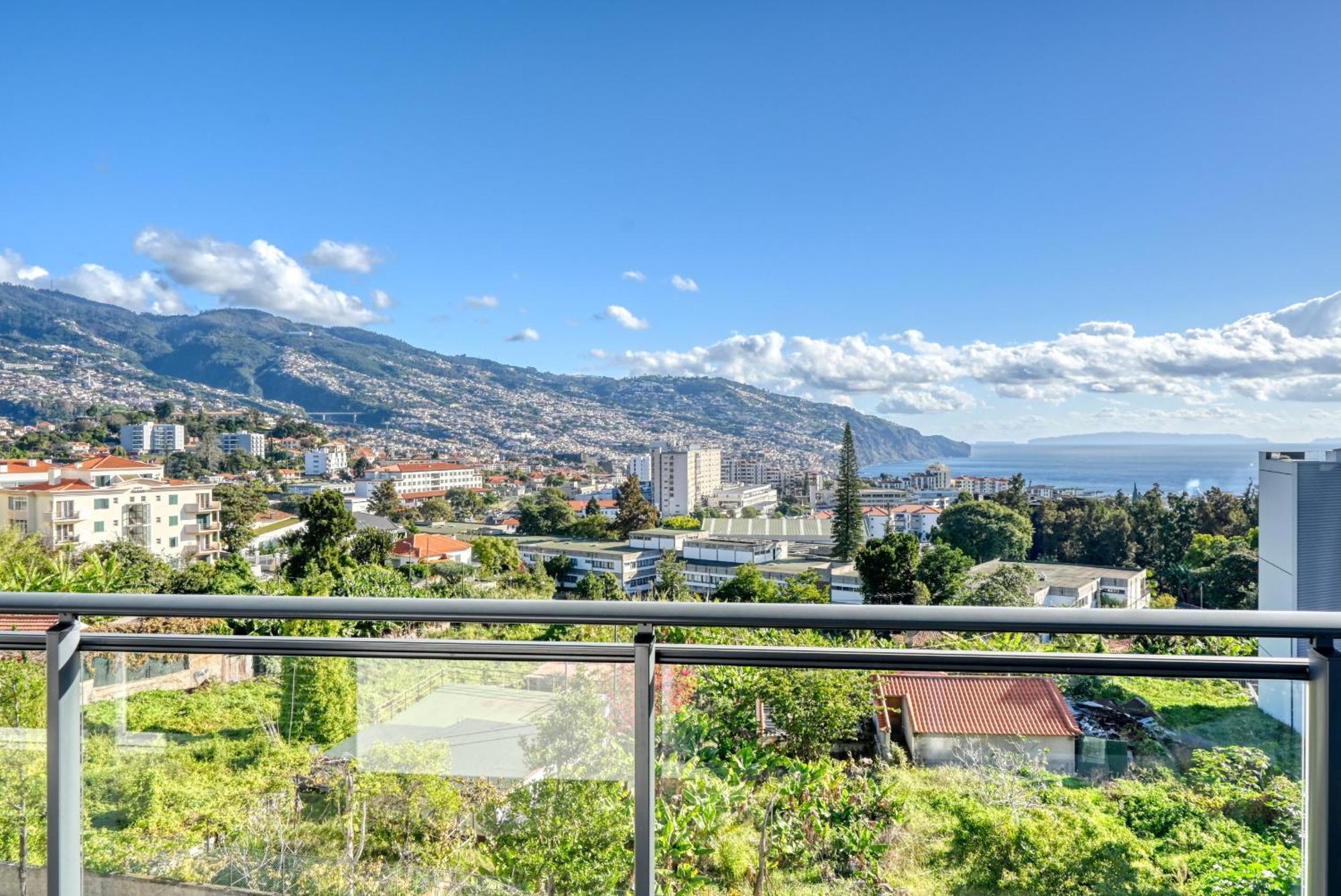 Atrium, A In Madeira