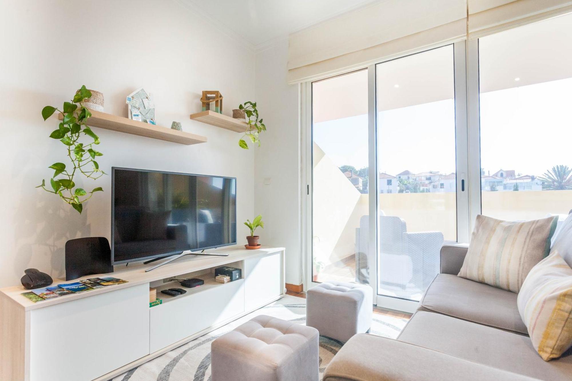 Blue Sky Apartment