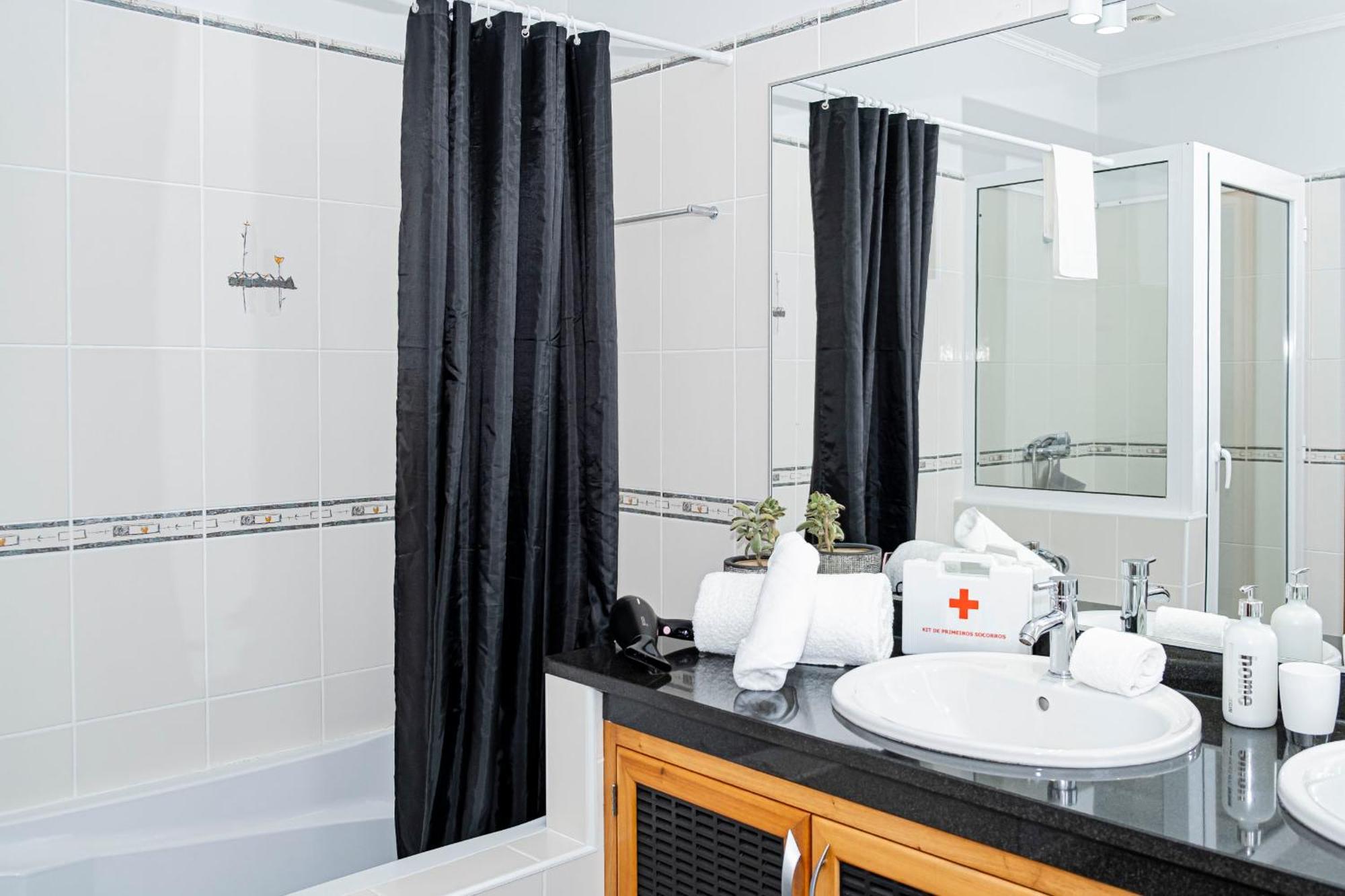 Apartment Namaste House Ii Funchal (Madeira)