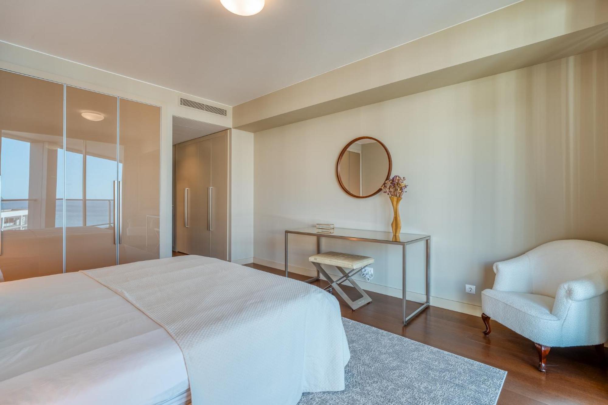 107 - Two Bedroom Apartment Funchal (Madeira)