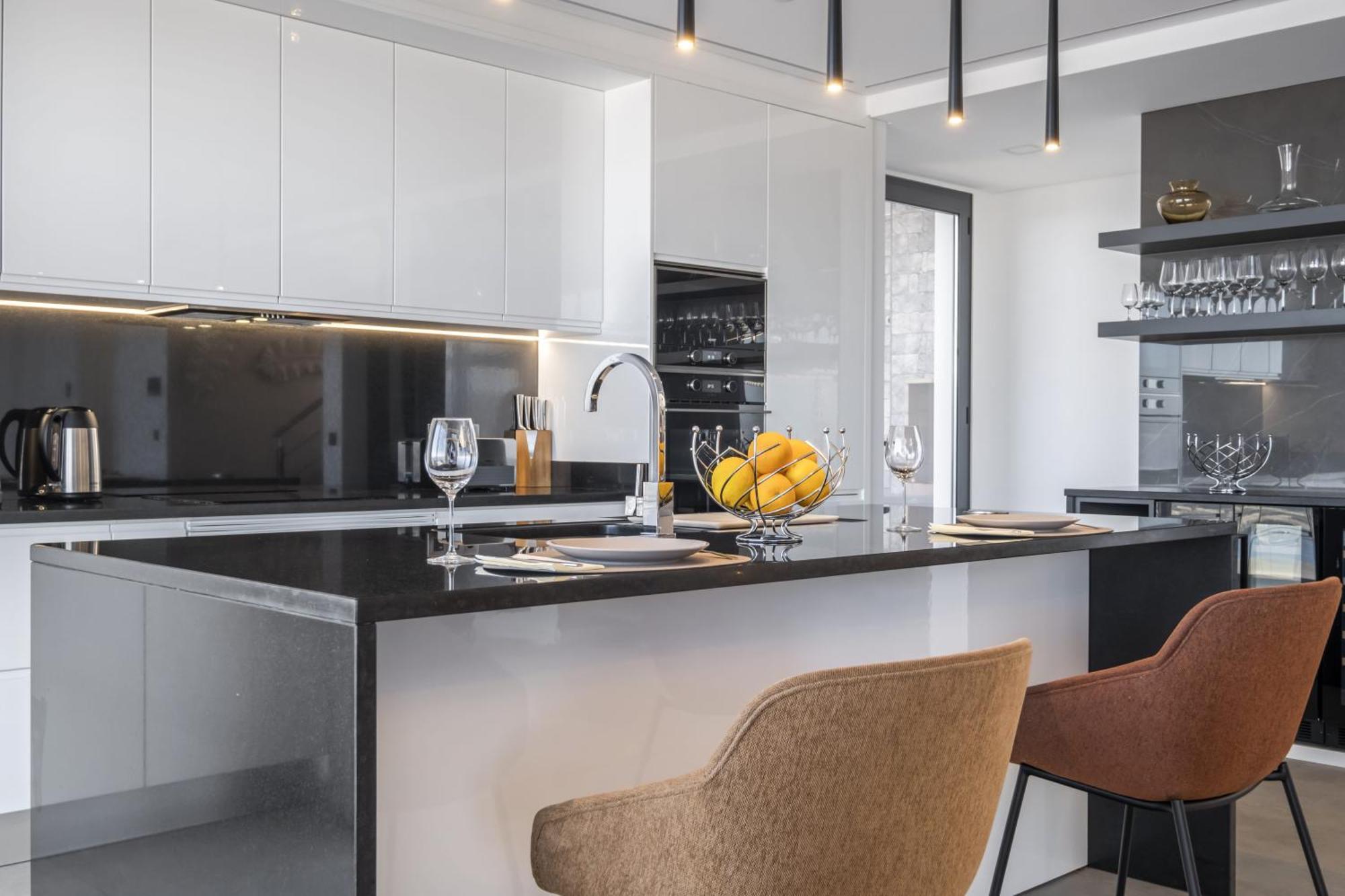 Boa Nova Preta By Lovelystay Villa *