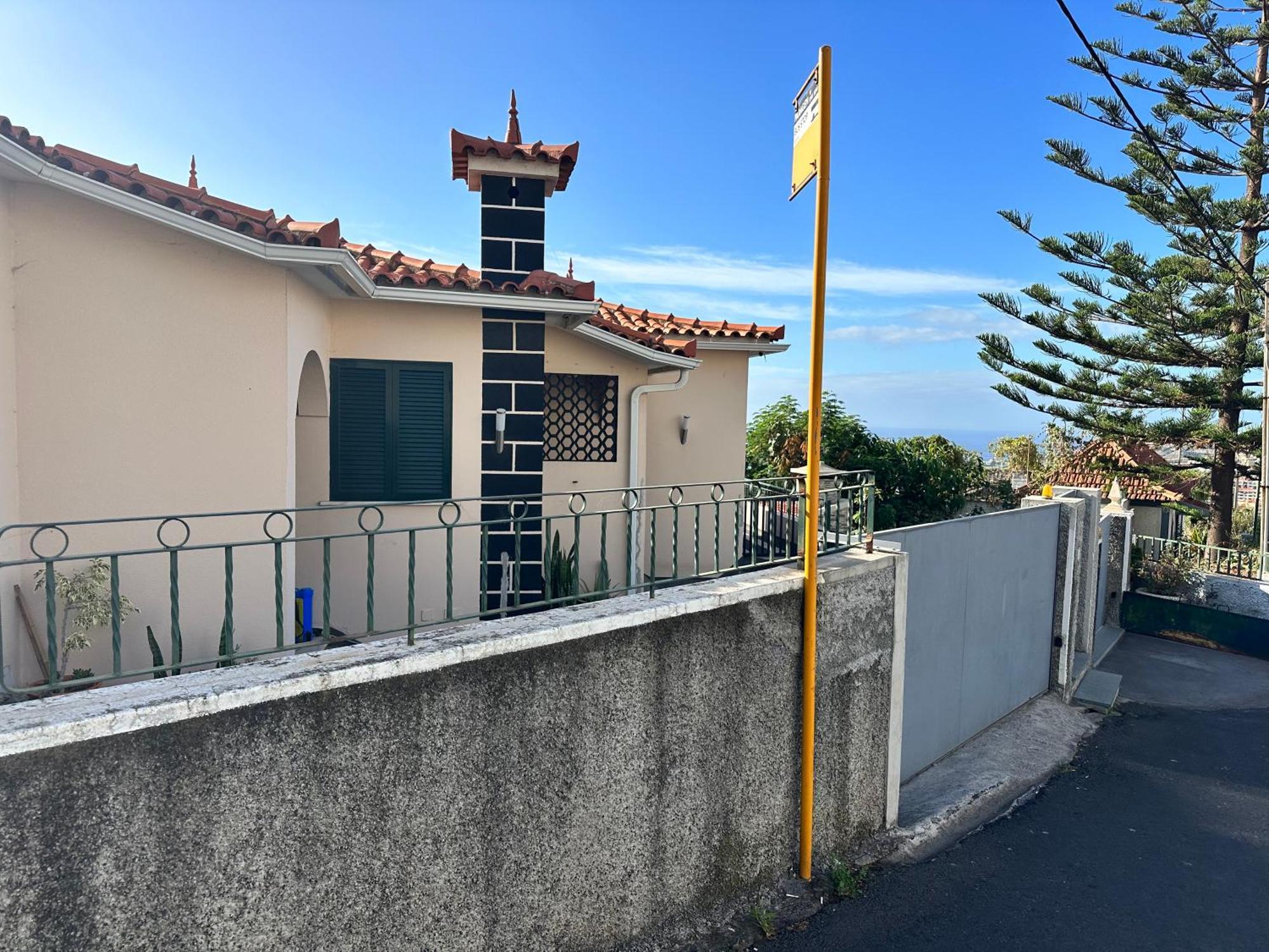 Casa De Ferias Dos Marmeleiros Holiday home *