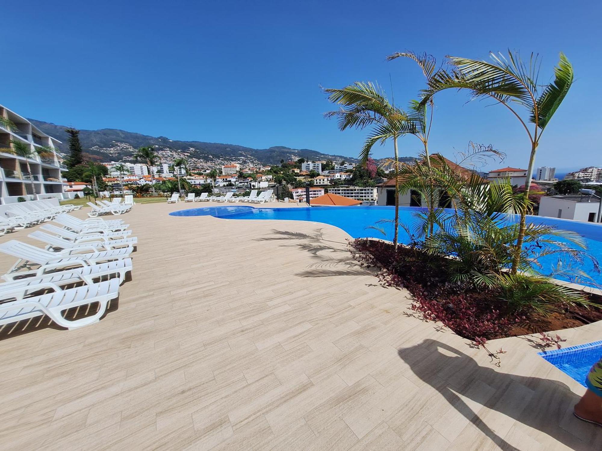 The Quala Place At Madeira Island Apartment