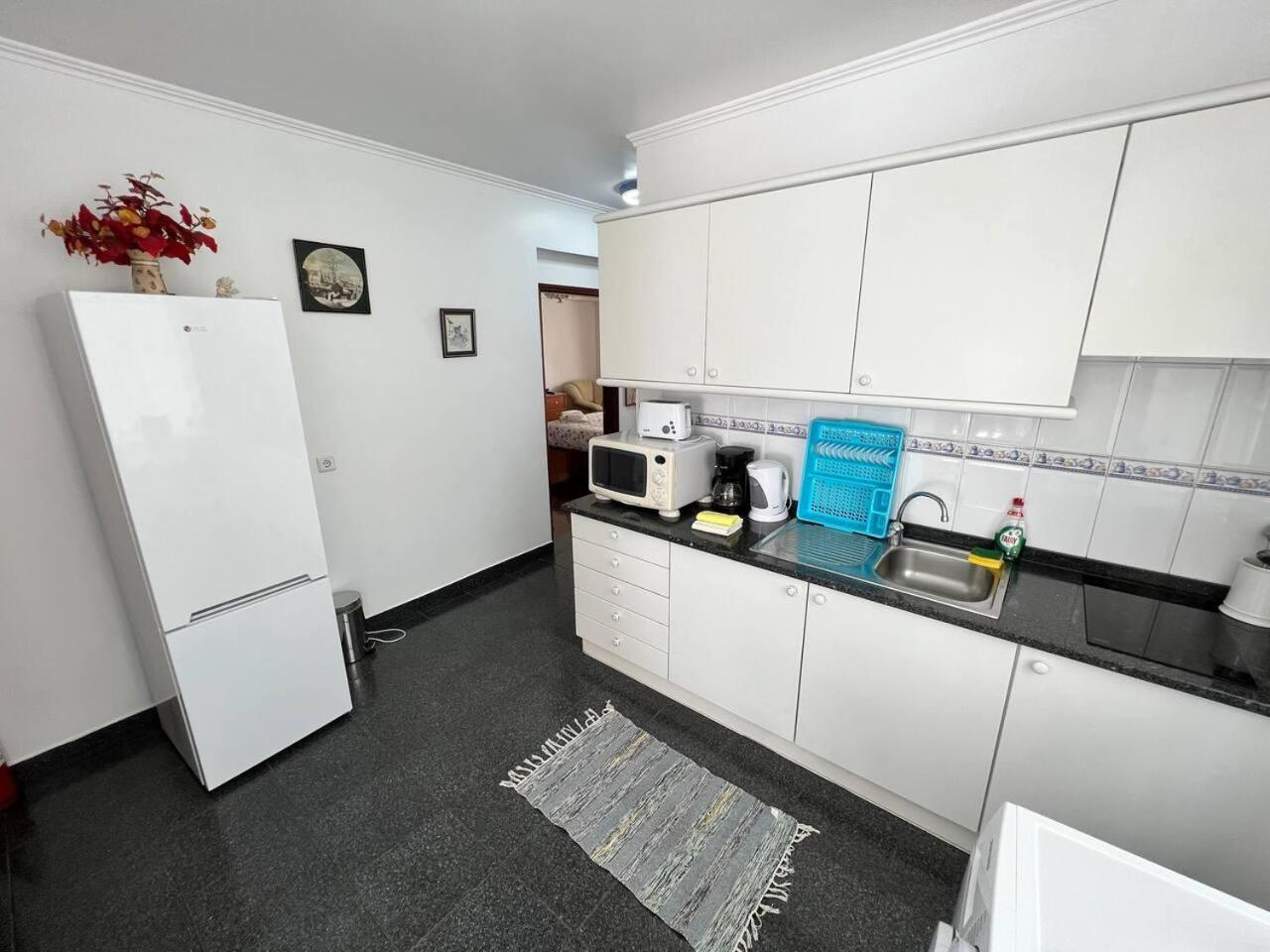 Apartment Comfortable 2-bedroom For Relaxing Funchal (Madeira)