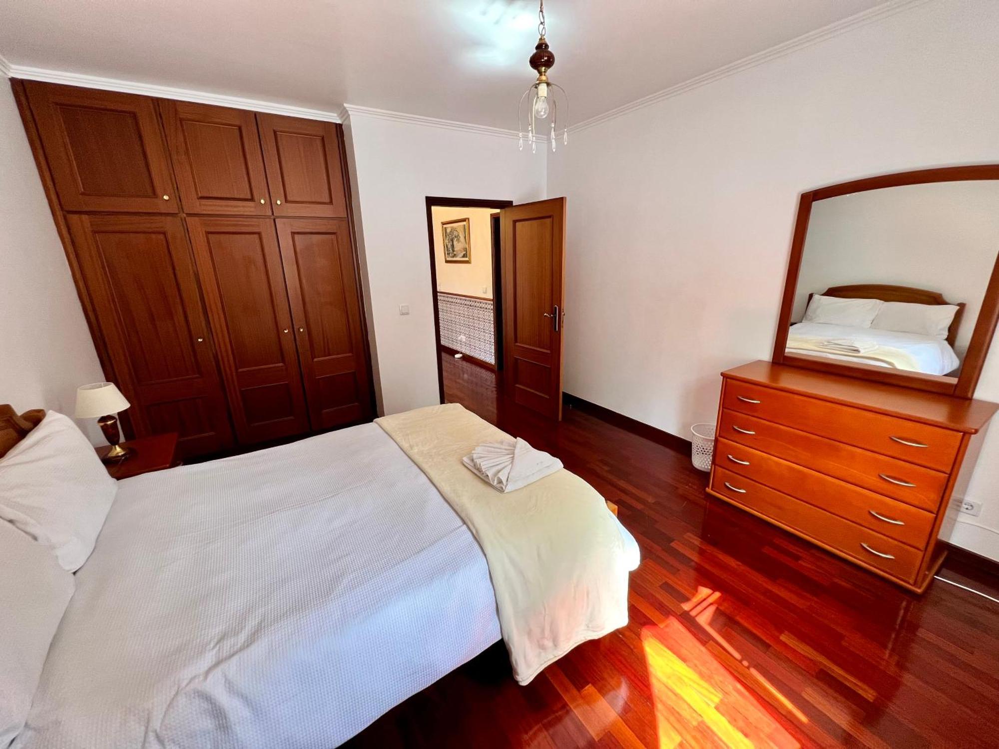 Classic Tranquil Madeiran 4-bedroom Funchal (Madeira)