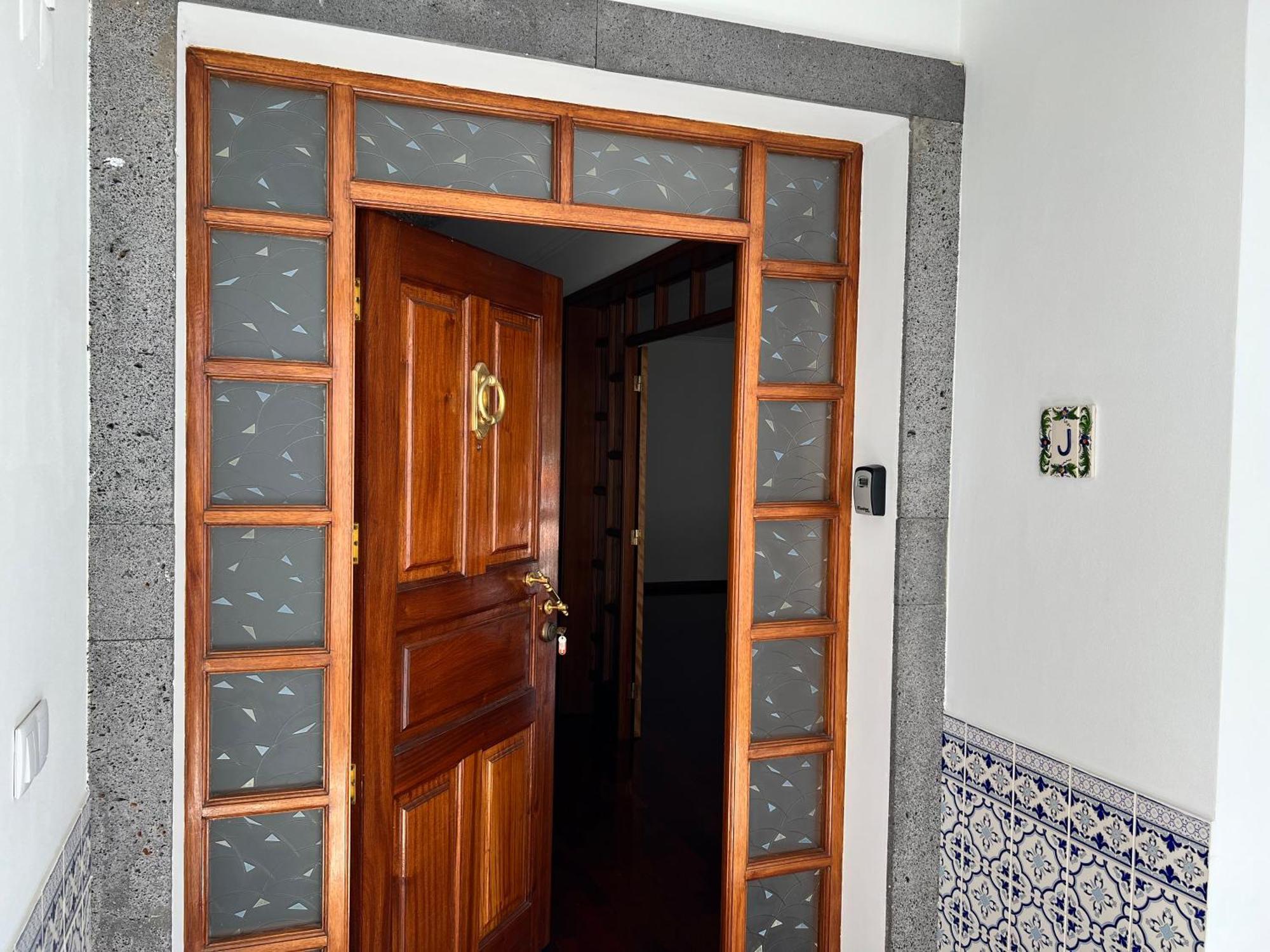 Classic Tranquil Madeiran 4-bedroom *