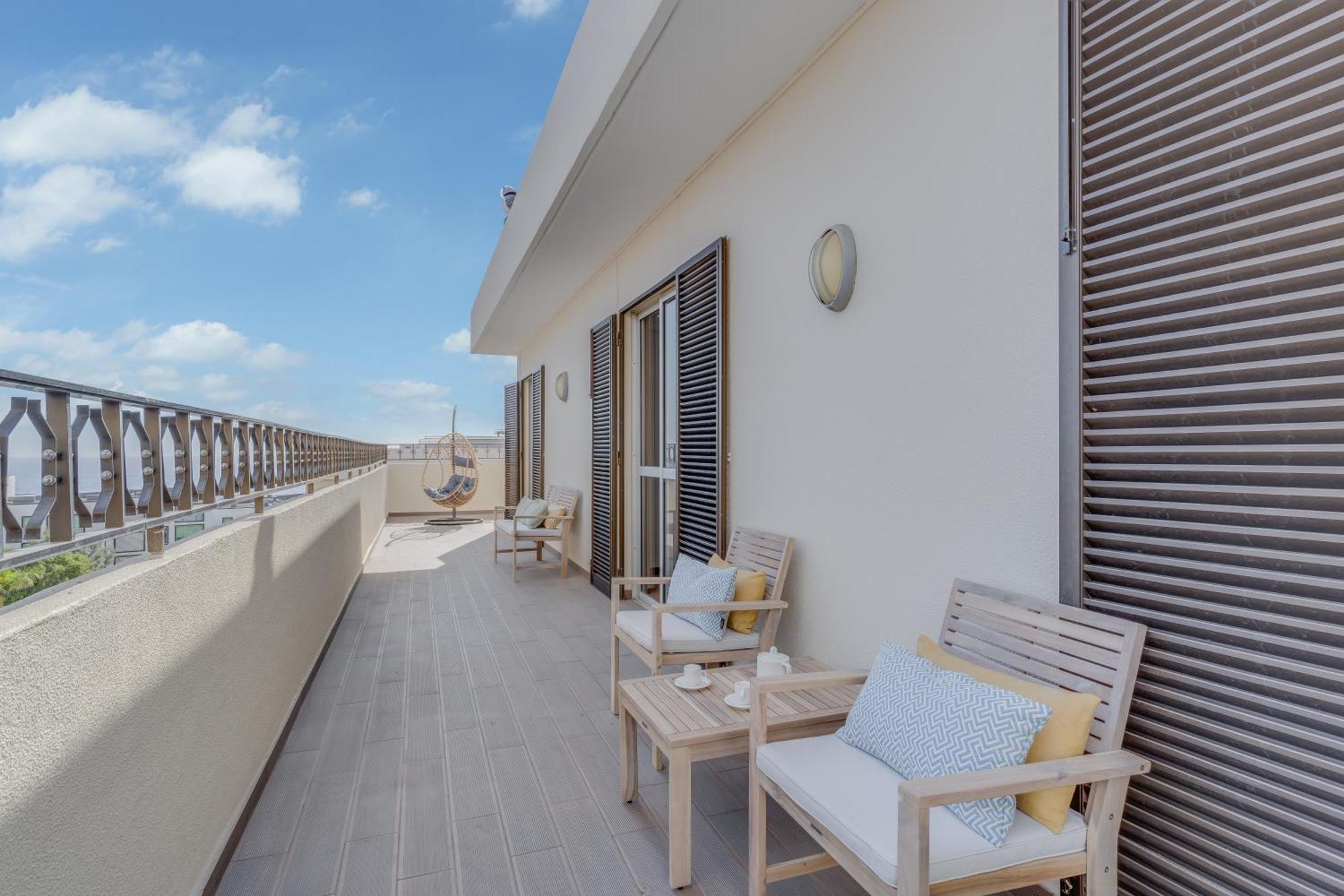Apartment Portola Penthouse *