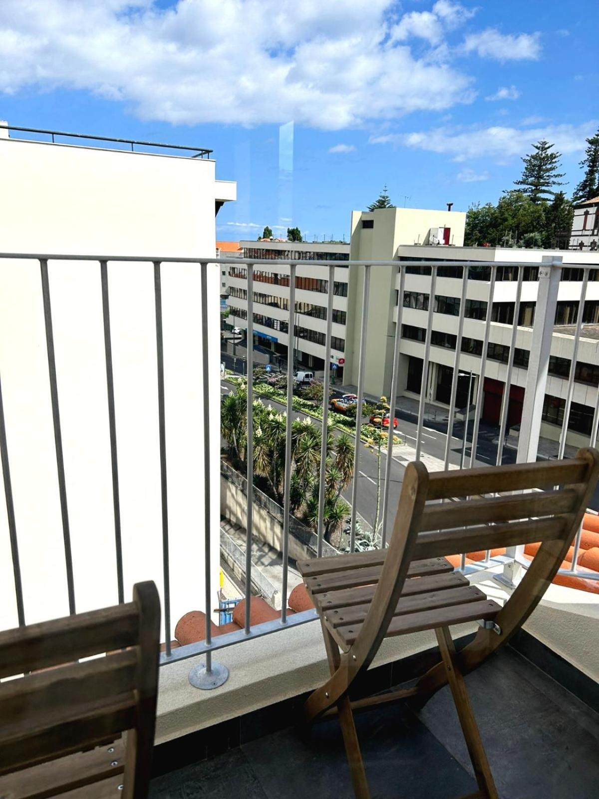 Social - Happiness Apartment Funchal (Madeira)