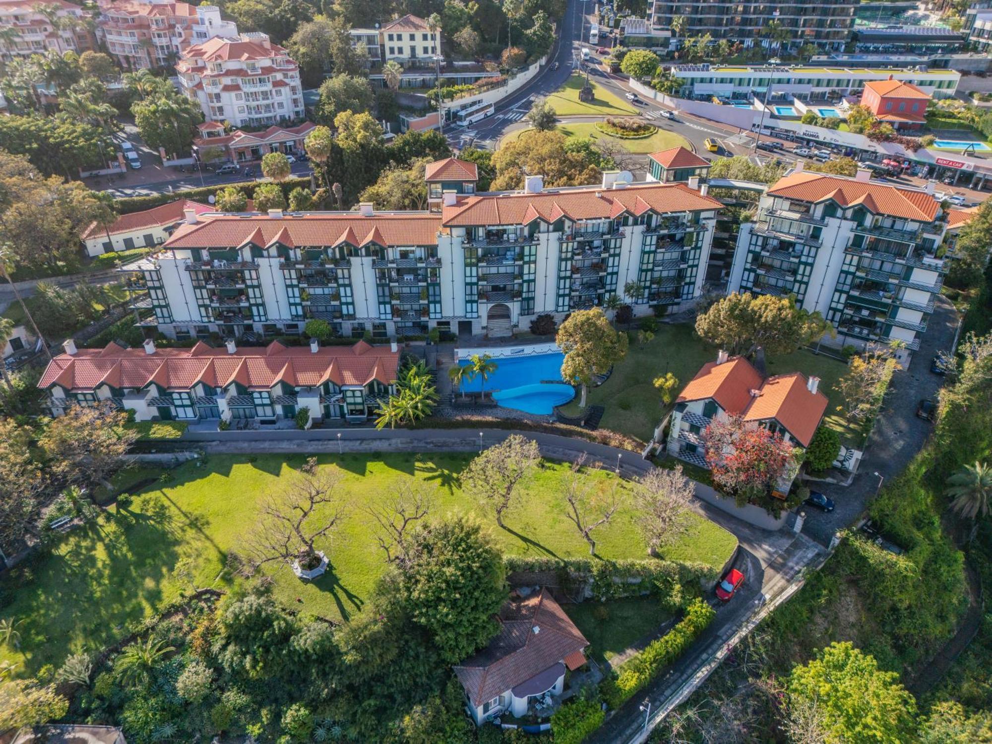 Apartment Luxury Oceanfront At Reid's Gardens Funchal (Madeira)