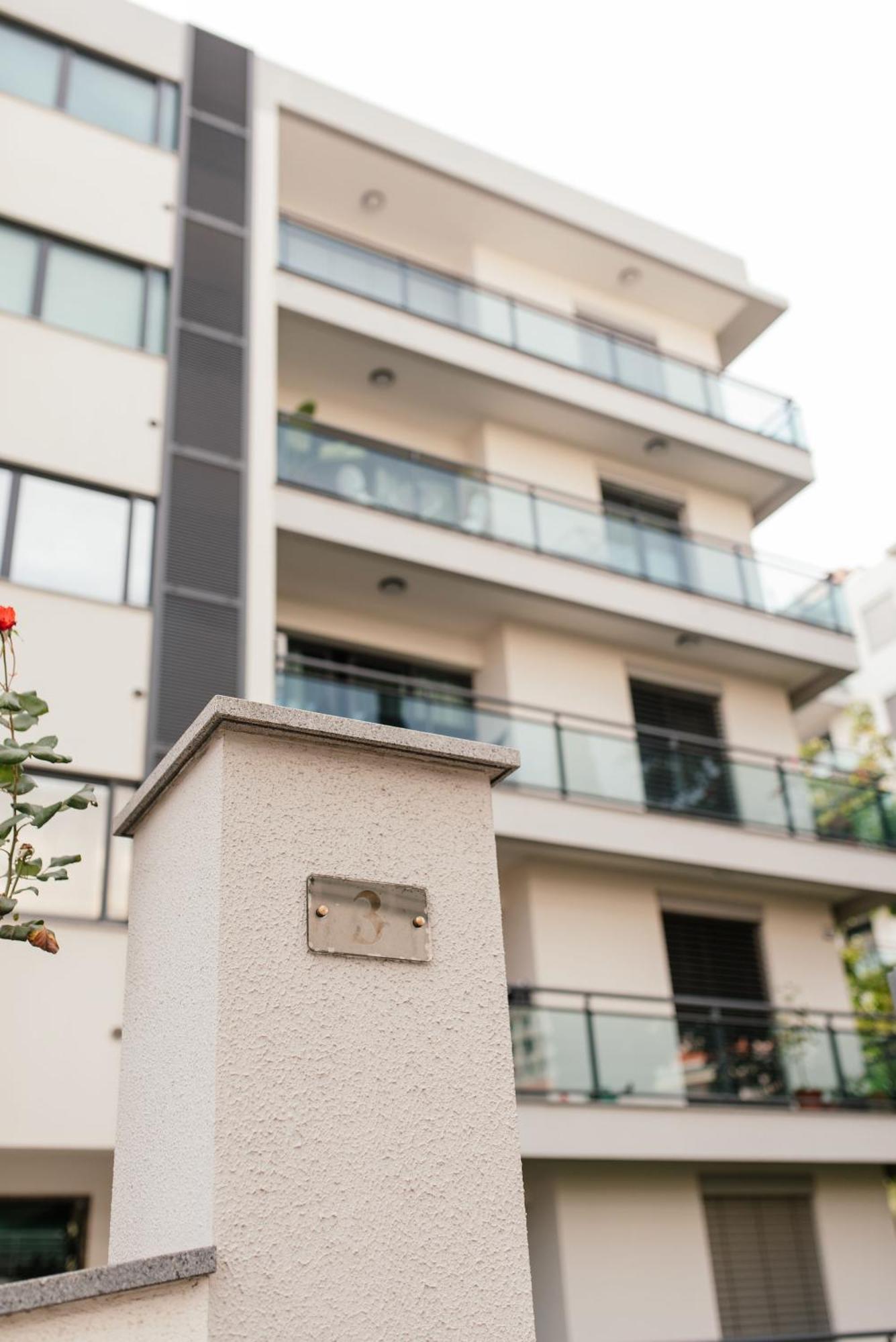 Luxurious Lido-sun Island X1v Apt.free Parking Funchal (Madeira)