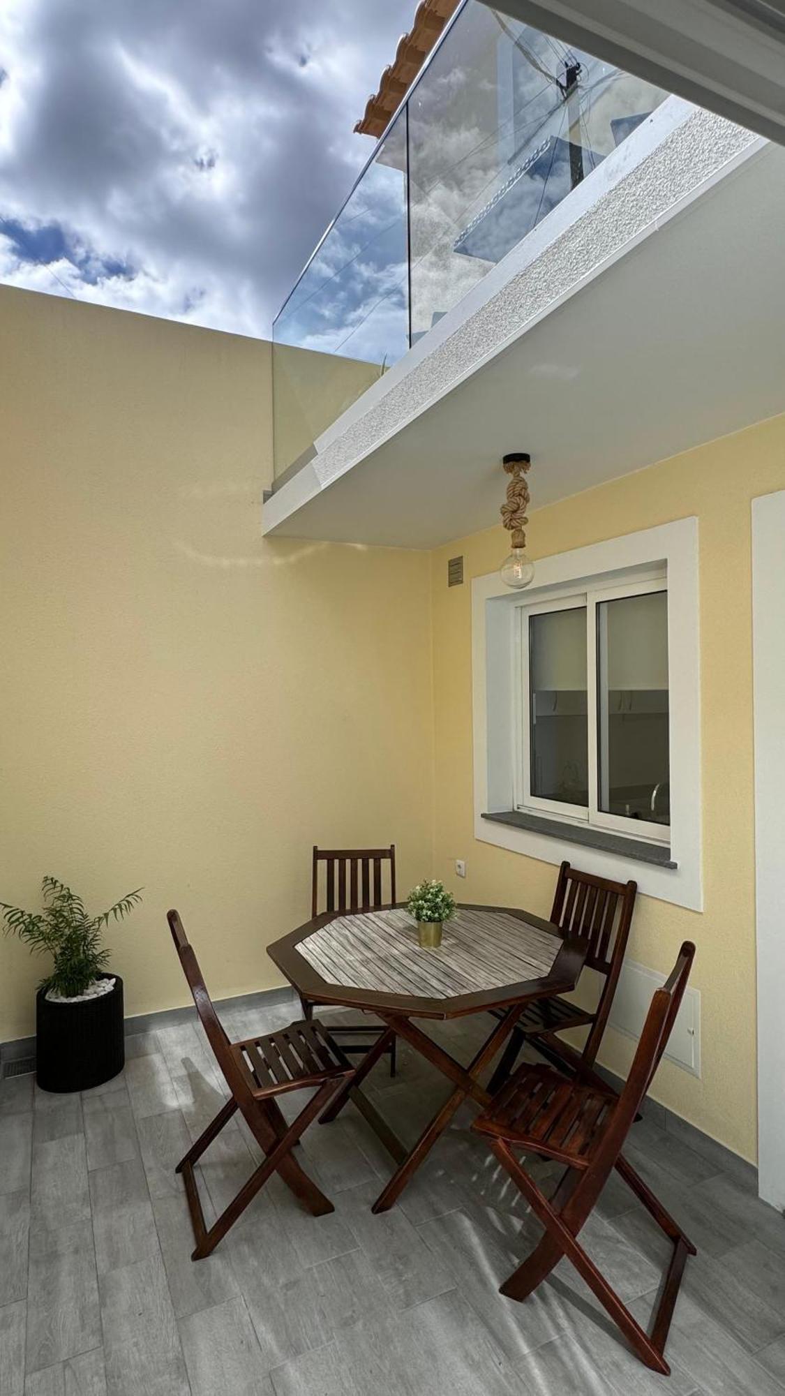 Vcs House By Madeira *