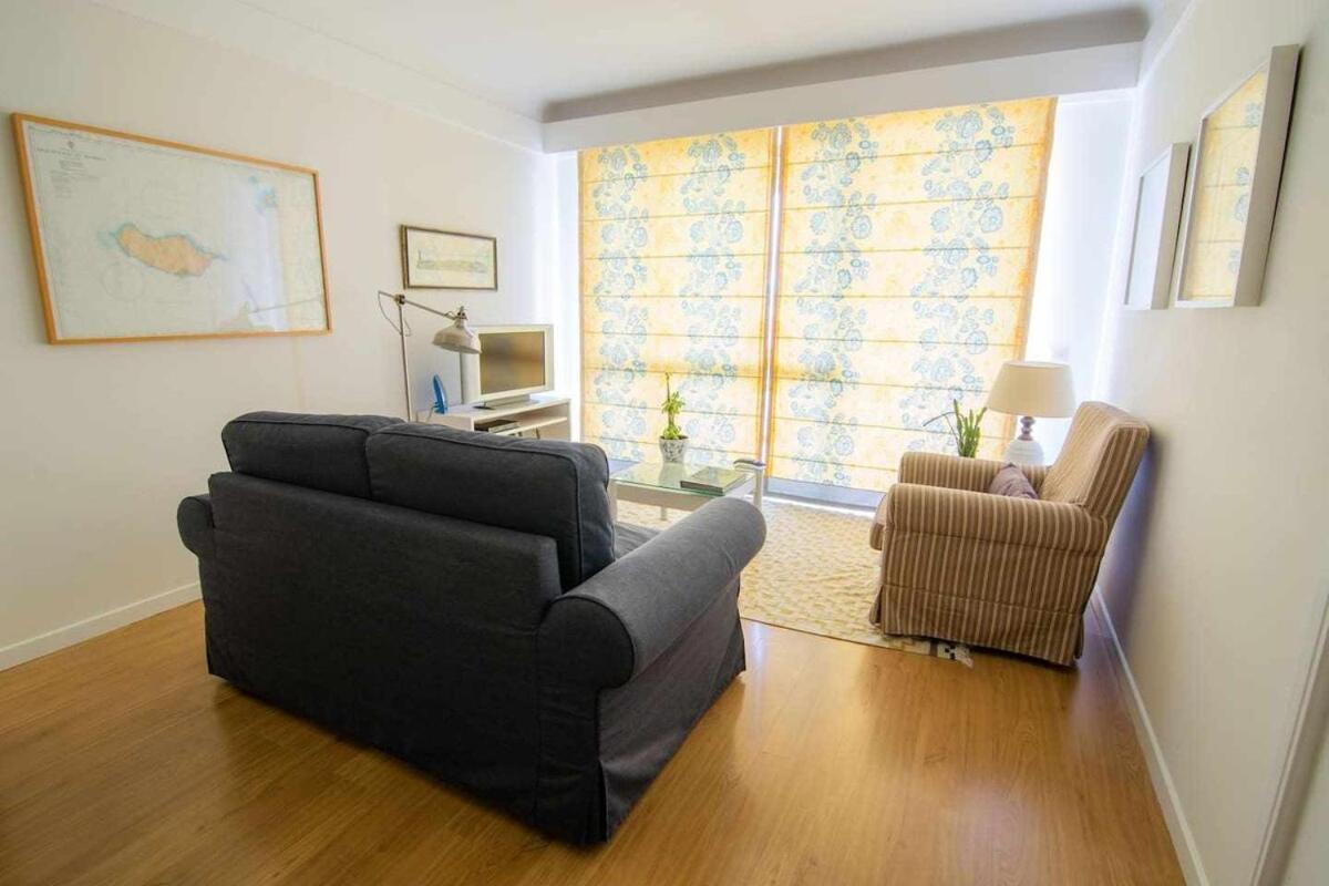 Cliff View Iii - Sea View + Pool + Wifi Apartment