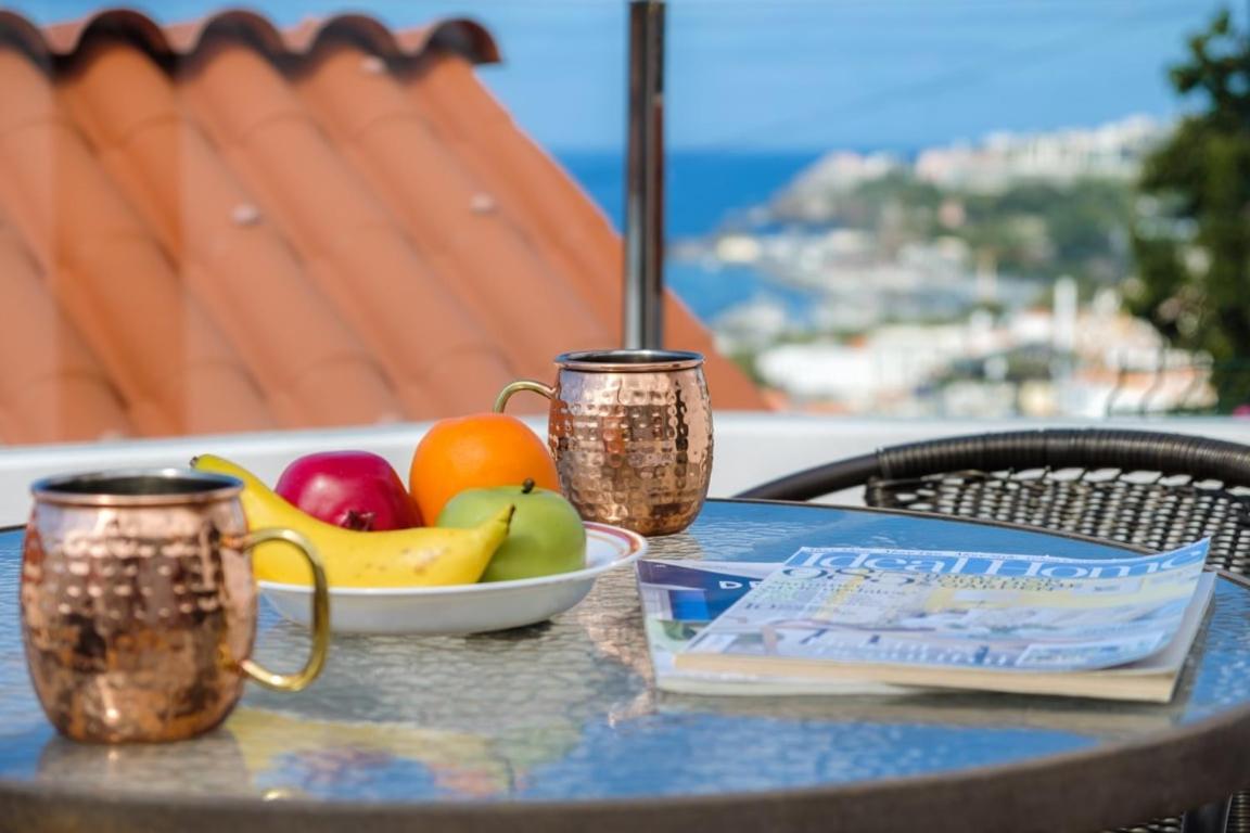 Casa de hóspedes Guestready - An Amazing Blue Ocean View Funchal (Madeira)
