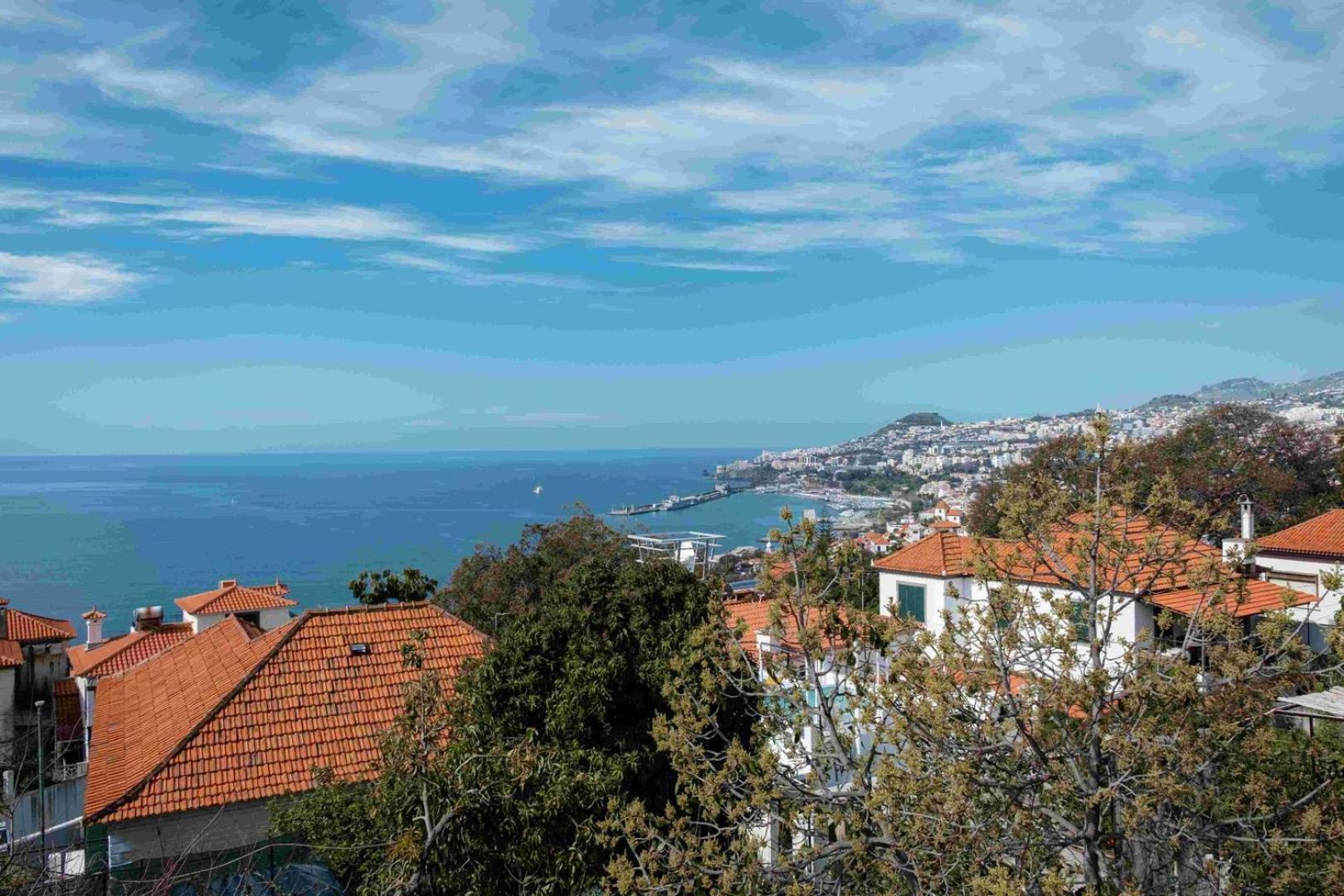 Villa Guestready - Hillside Oceanview Heaven *
