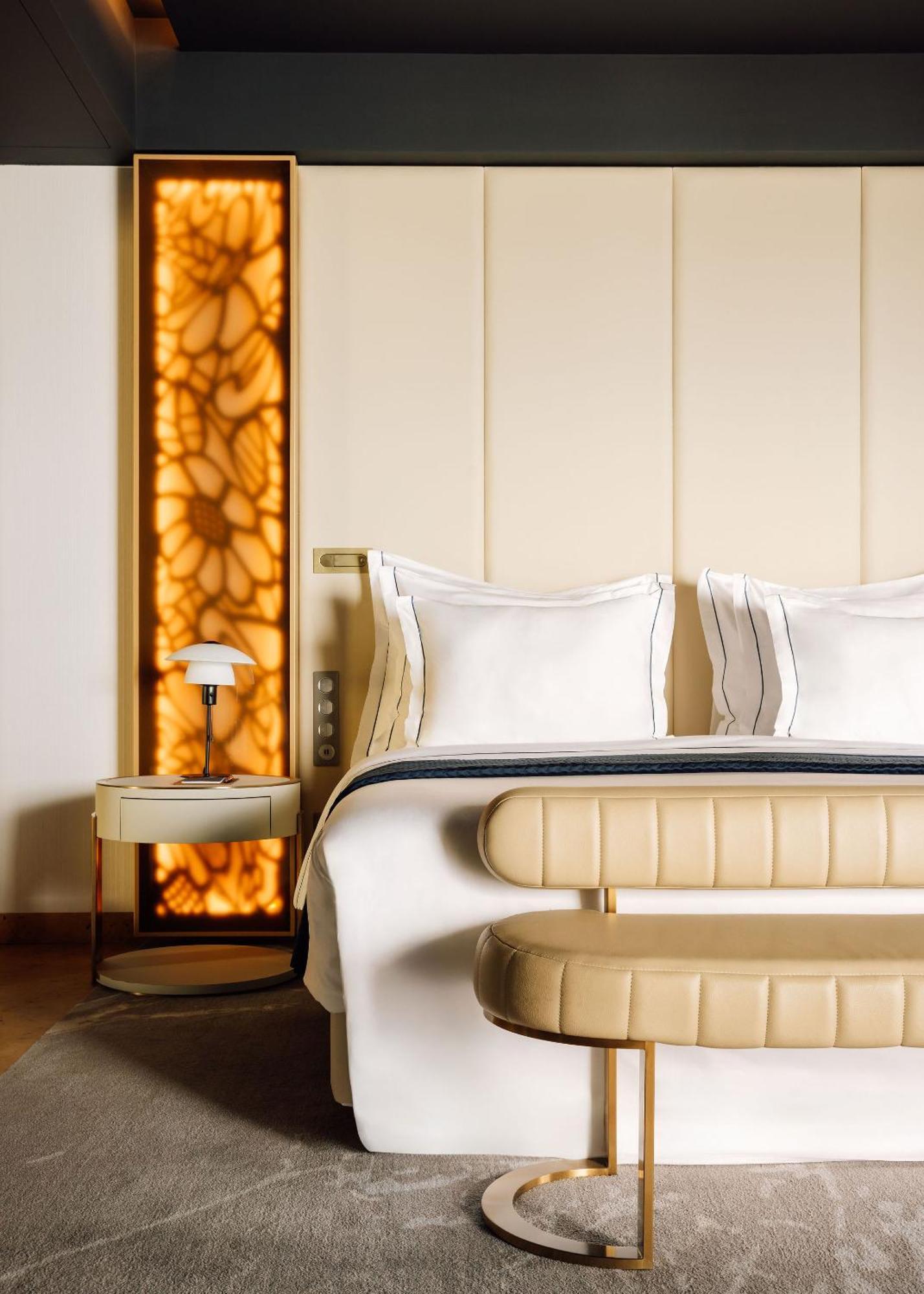 Hotel The Reserve - Within Savoy Palace - The Leading Of The World