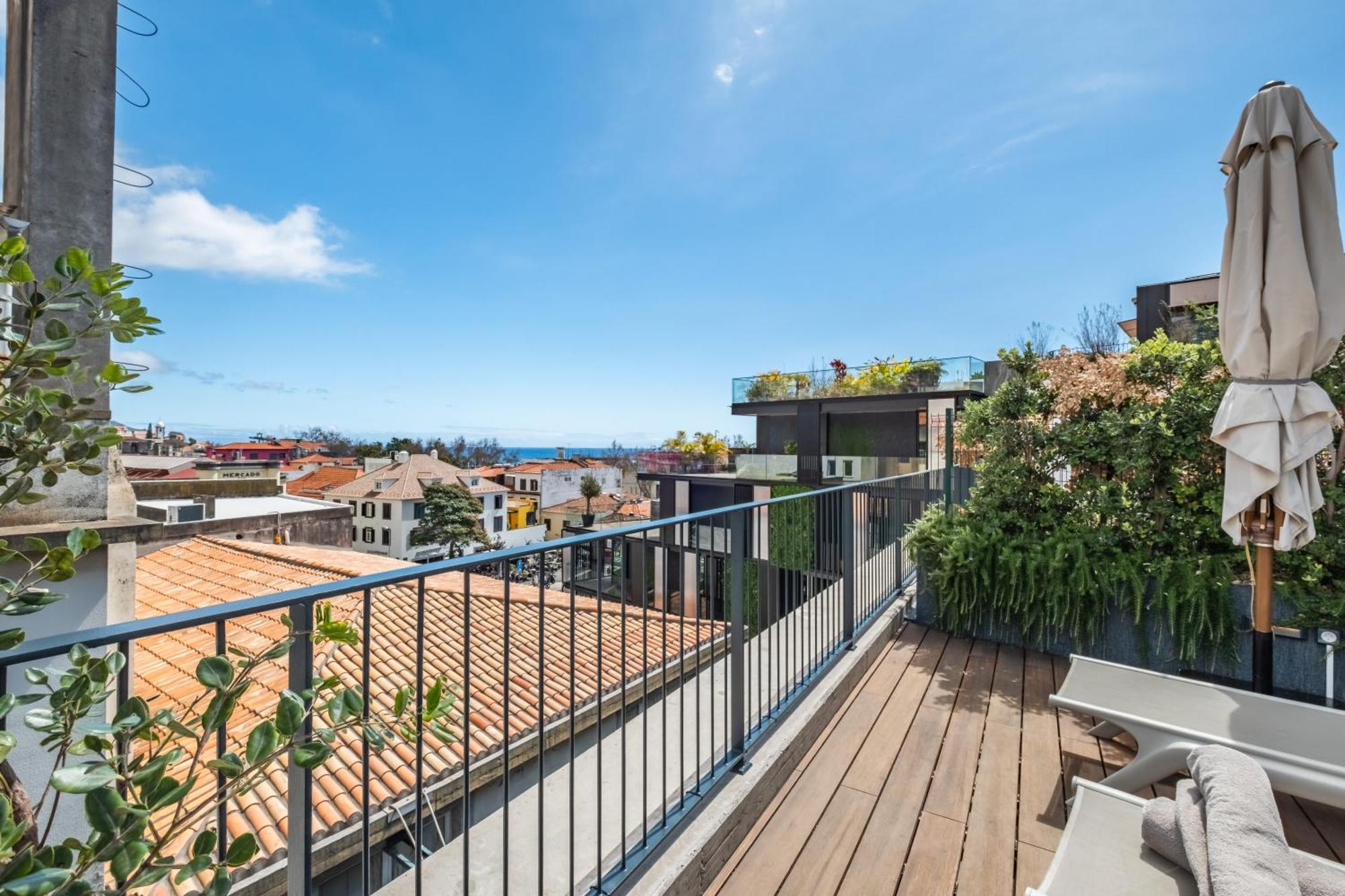 Căn hộ Terrace, Grill & Infinity Pool At Savoy Insular Funchal (Madeira)