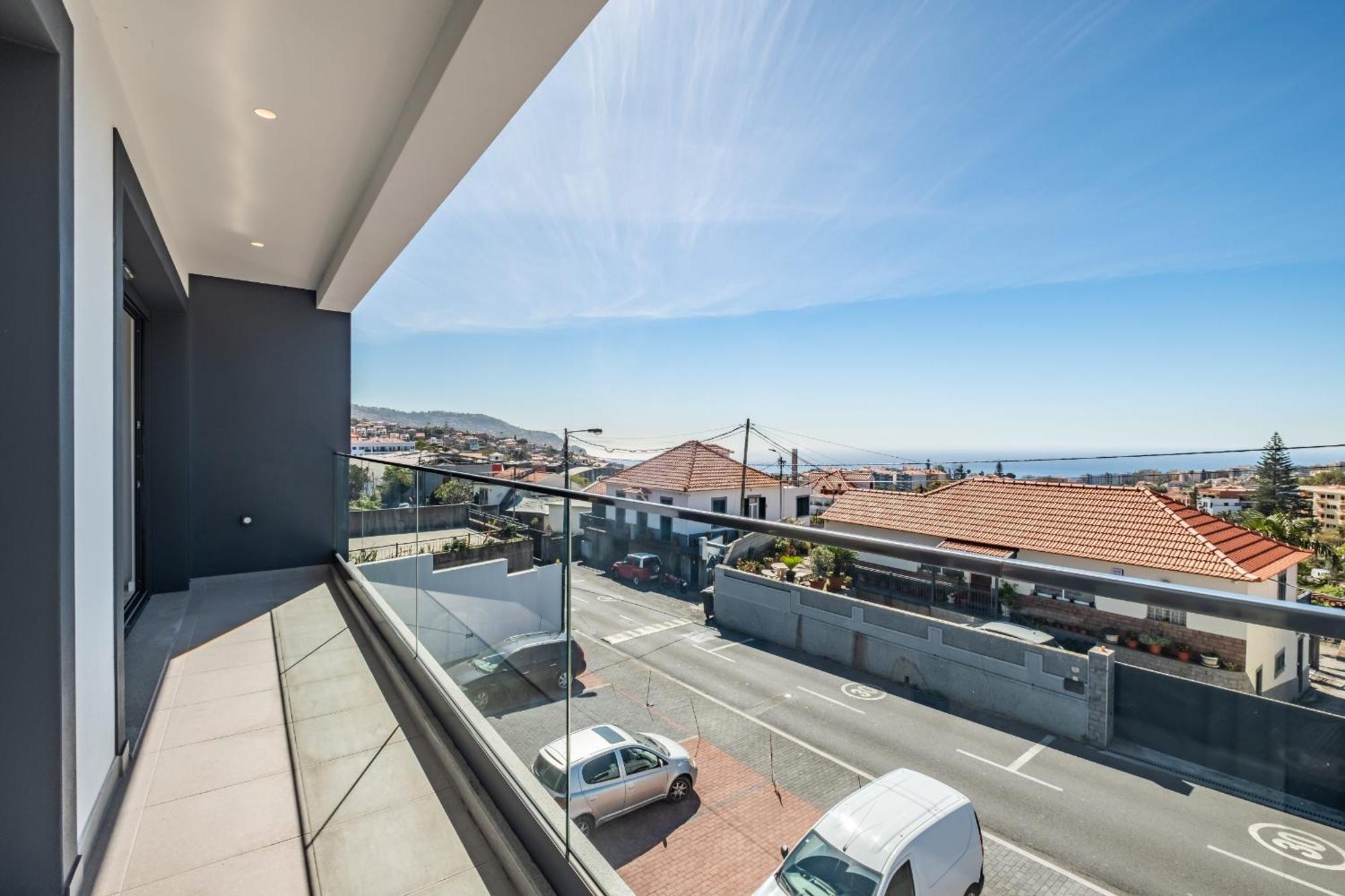 Apartment Contemporary B By Madeira Sun Travel *