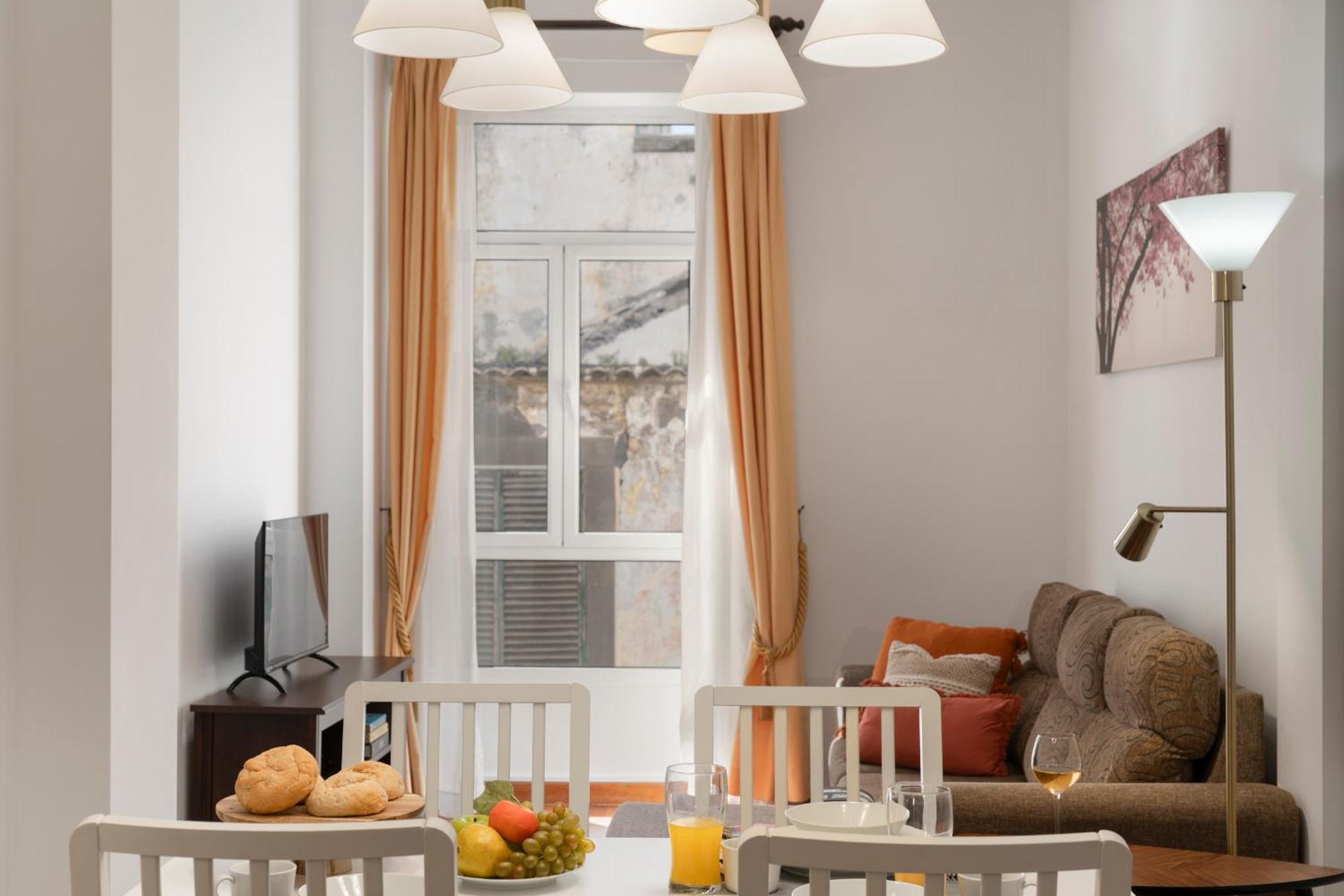 Do Carmo By An Island Apartment *