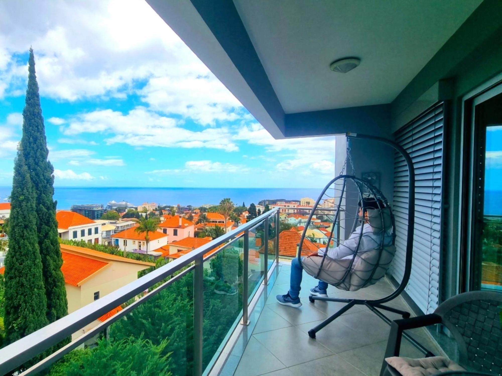Apartment Panoramic Sunrise And Sunset Views, 5 Min From Funchal, Perfect Getaway For Travelers Funchal (Madeira)