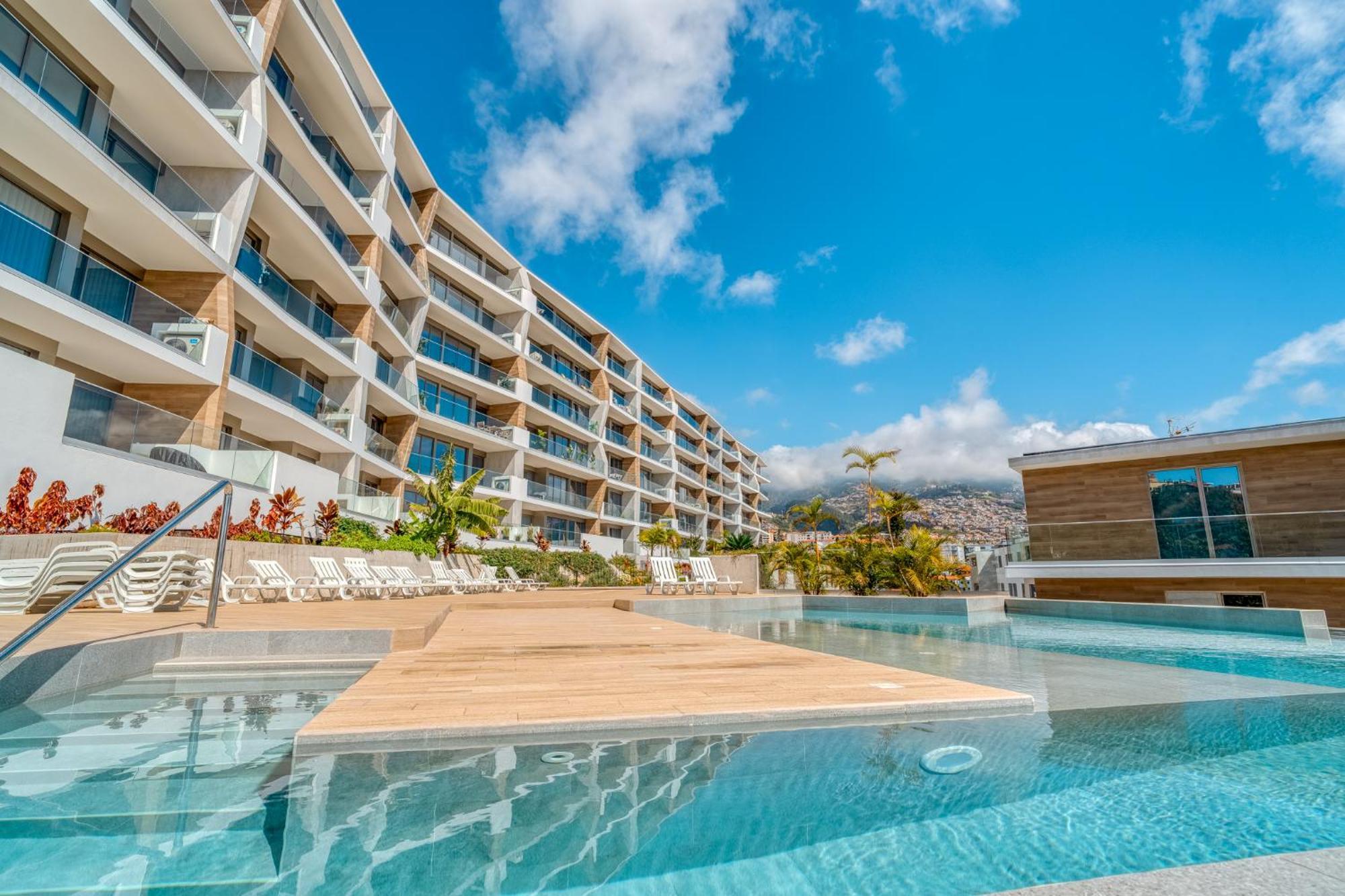 Apartment The Pink Palm Funchal (Madeira)