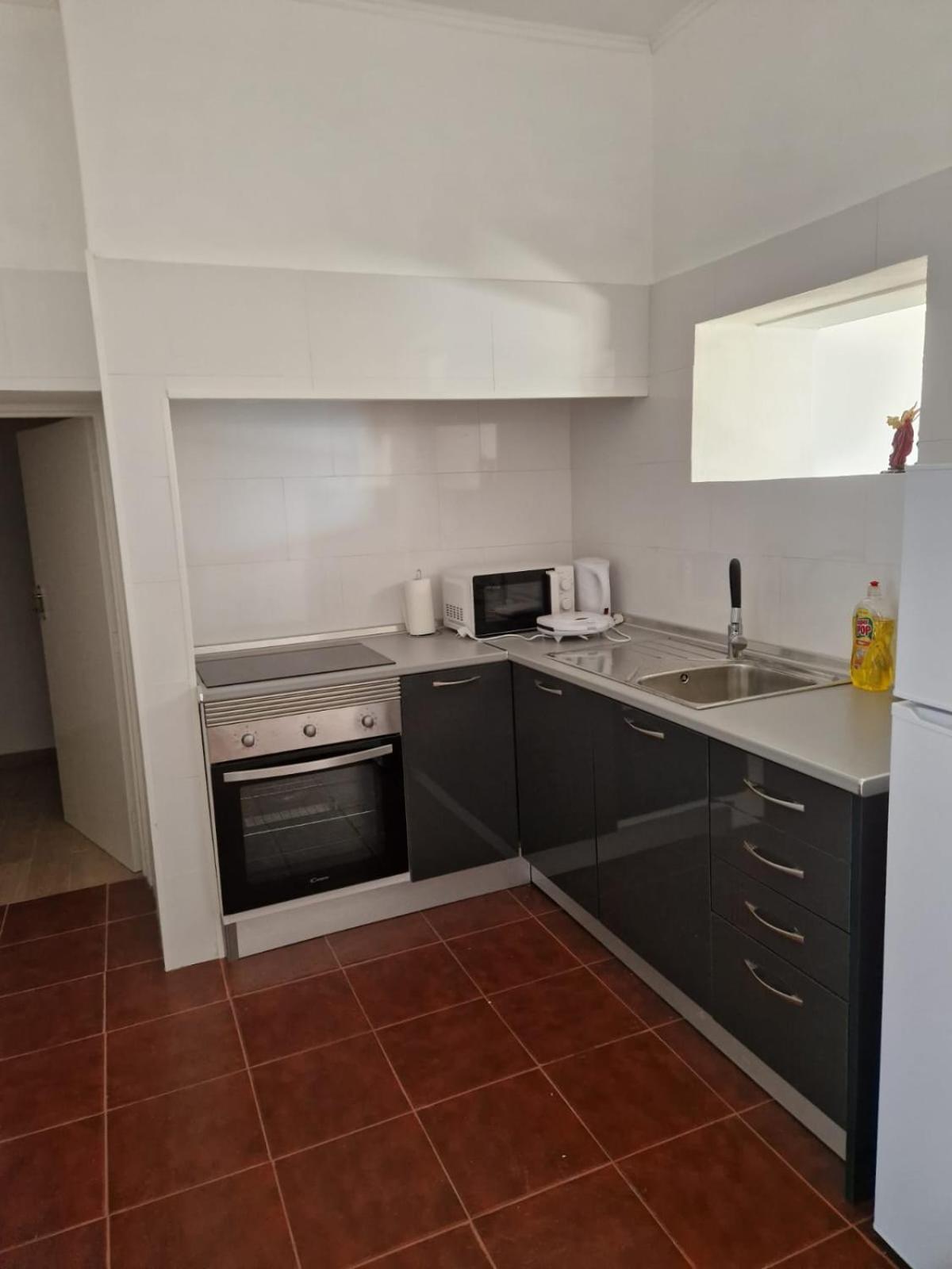 Apartamento Renovado E Luminoso A Poucos Minutos Do Centro