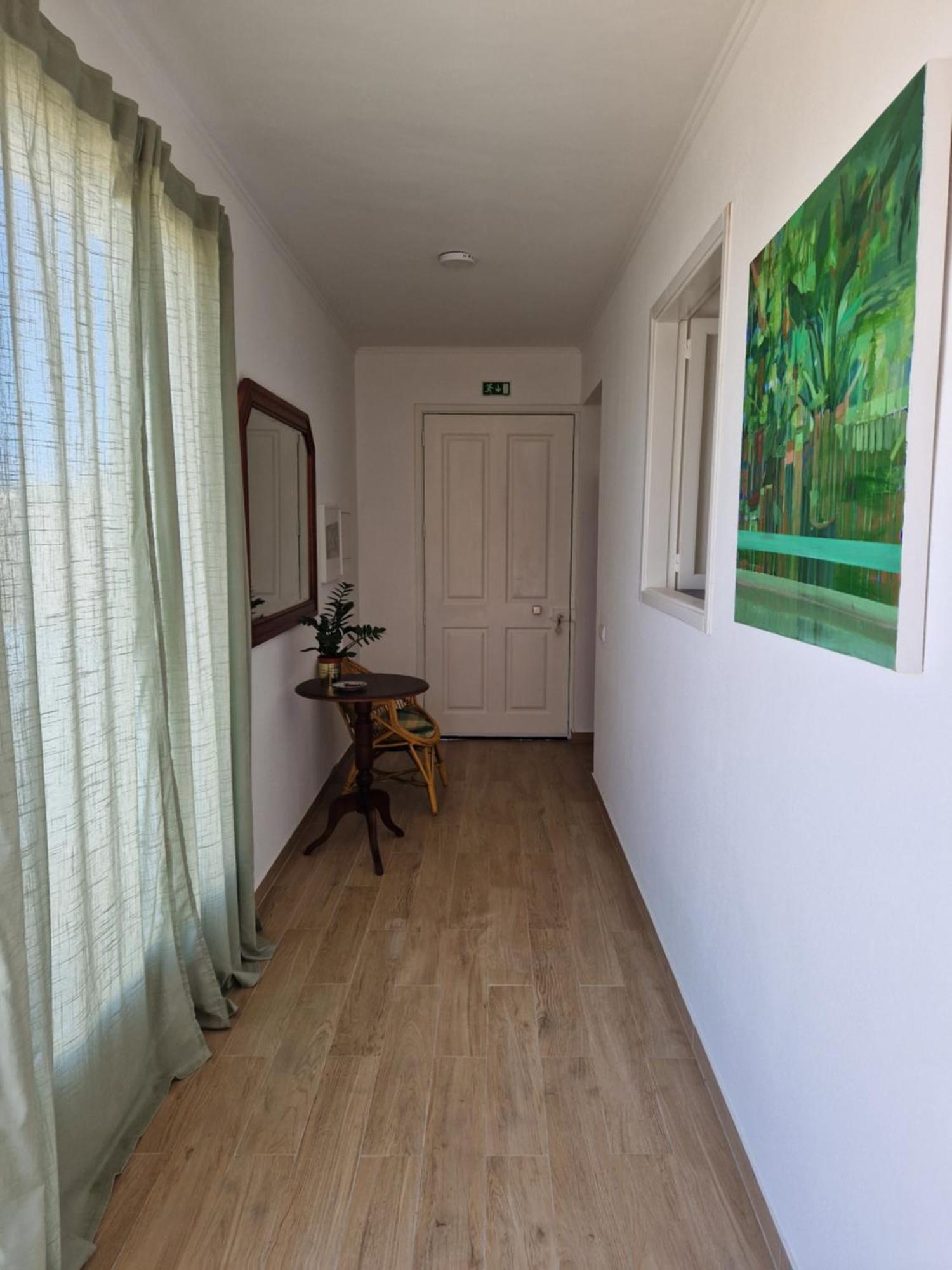 Apartamento Renovado E Luminoso A Poucos Minutos Do Centro