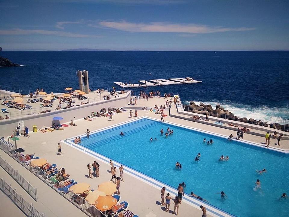 Stylish With Balcony And Amazing Views Over And The Sea Apartment Funchal (Madeira)
