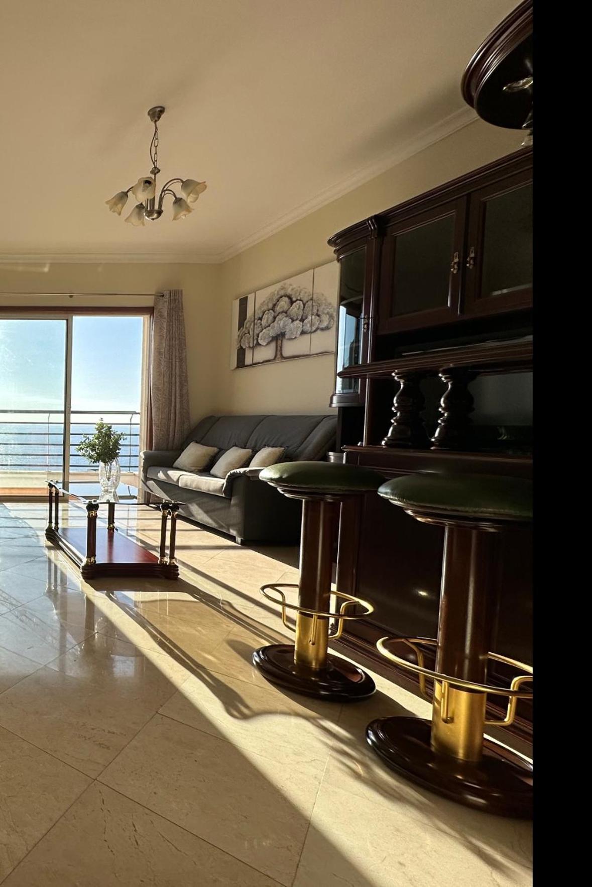 Apartament Plaza Near Forum Madeira - For Rent *