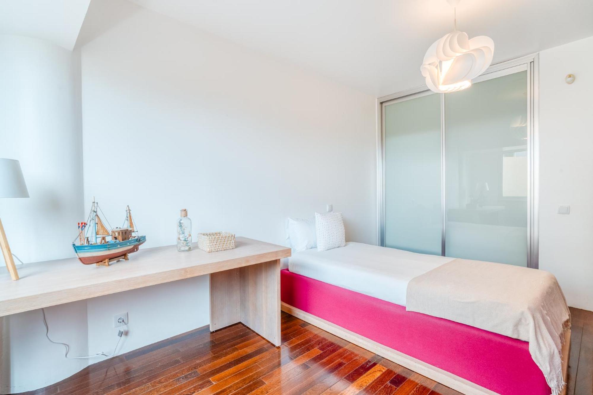 Pakisa - Three Bedroom Apartment *