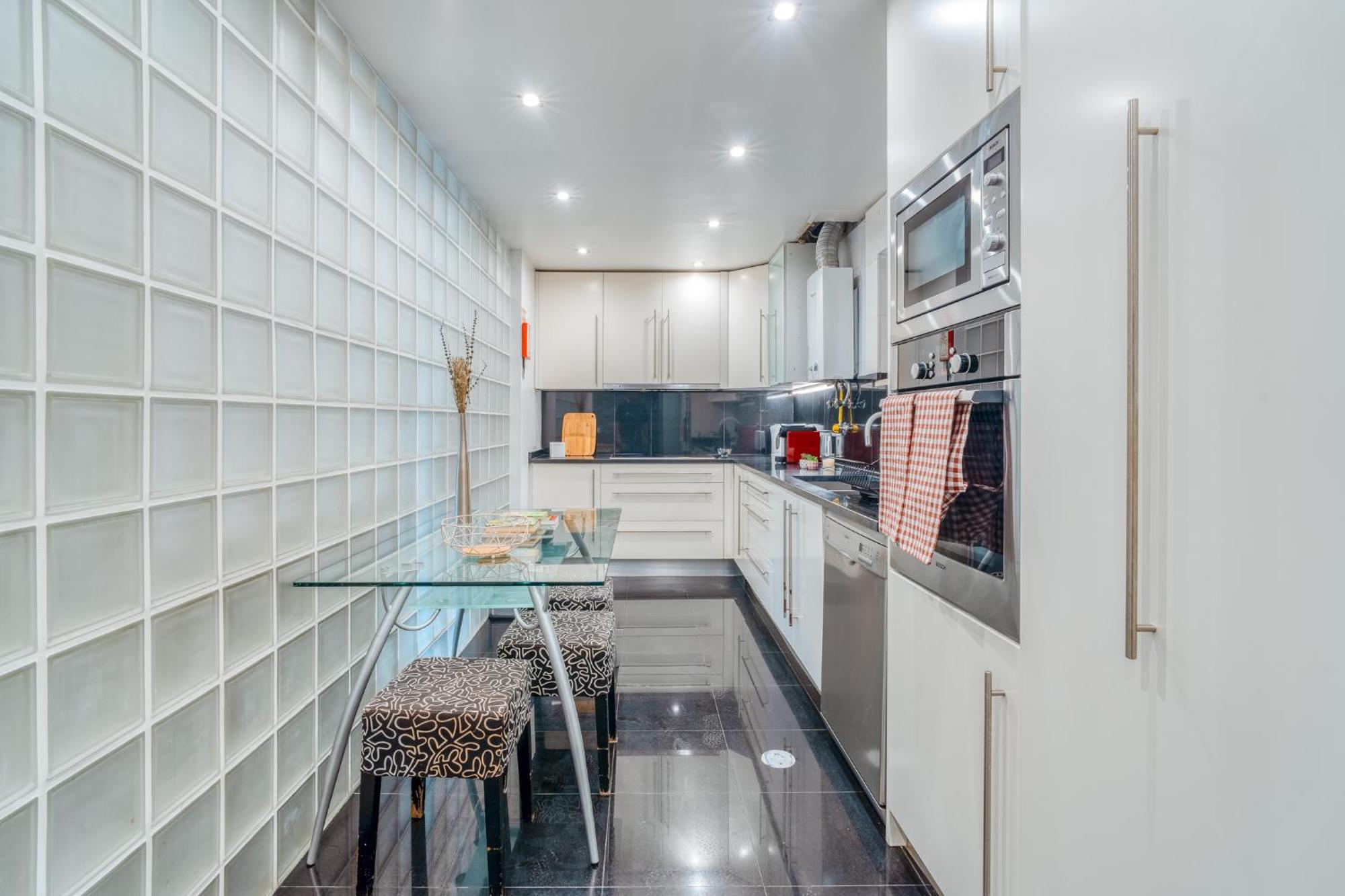 Pakisa - Three Bedroom * Funchal (Madeira)
