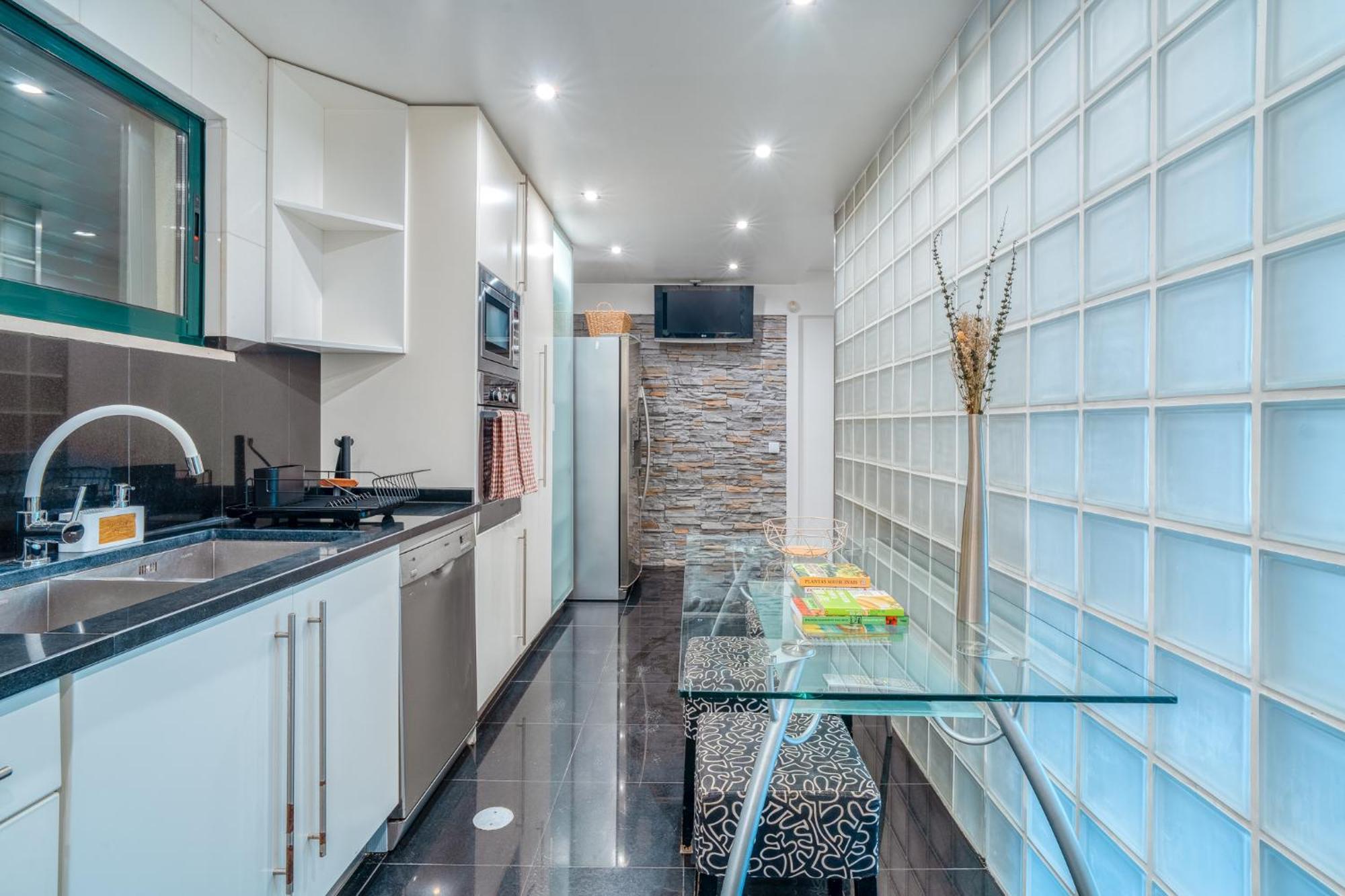 Pakisa - Three Bedroom Apartment *