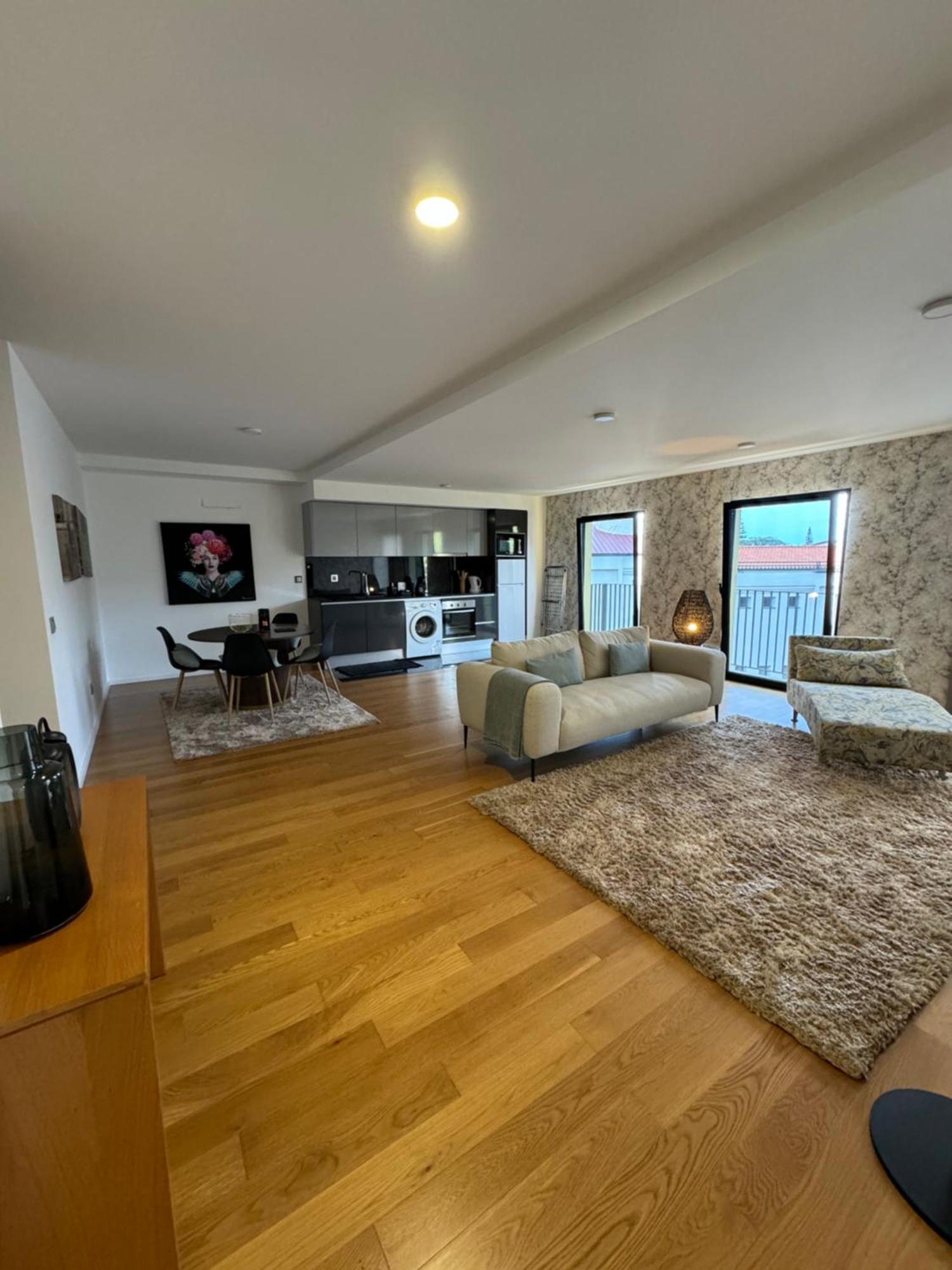 Apartment Carreira