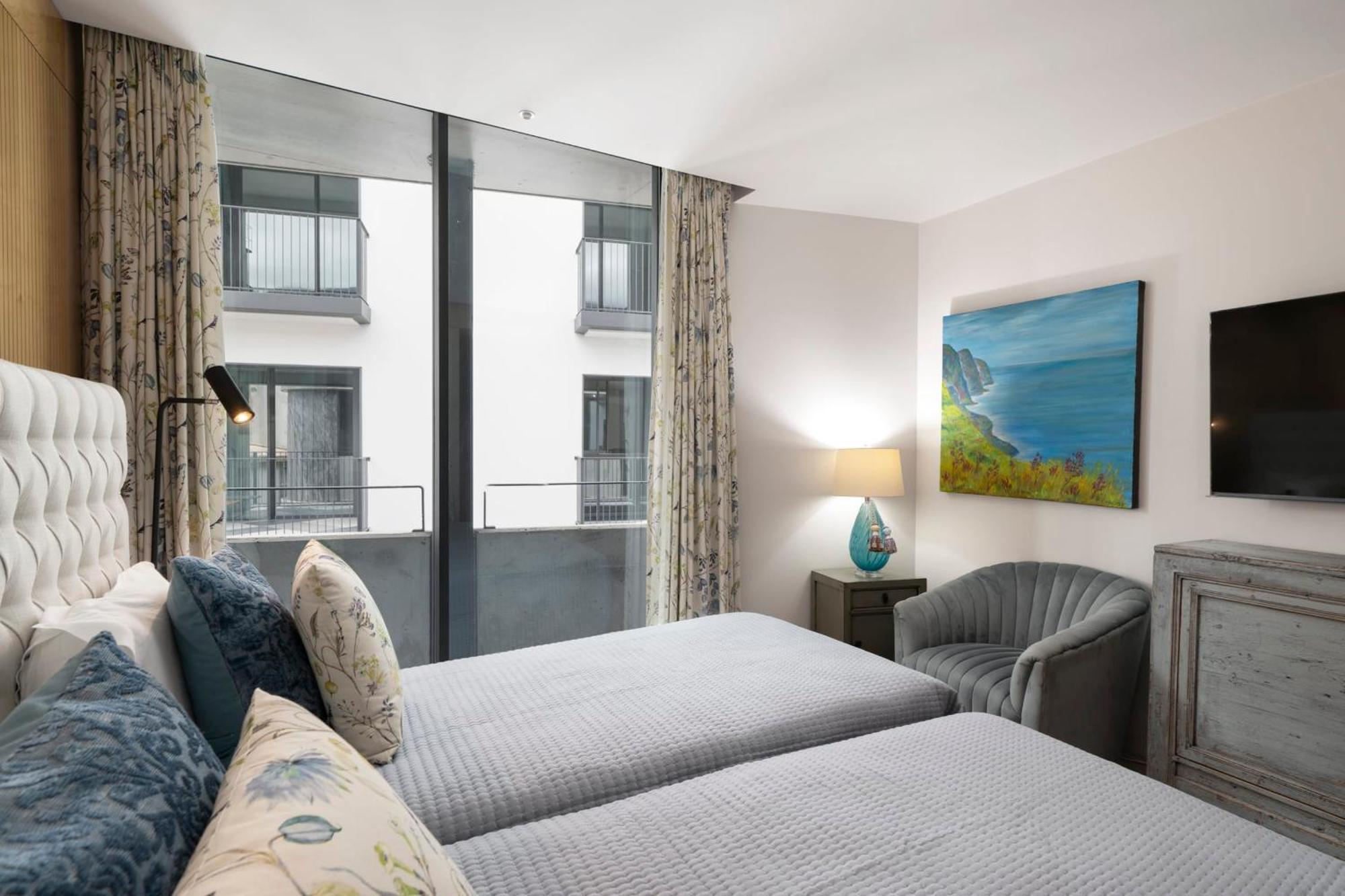 Apartment Savoy Insular Iv By An Island Apart Funchal (Madeira)