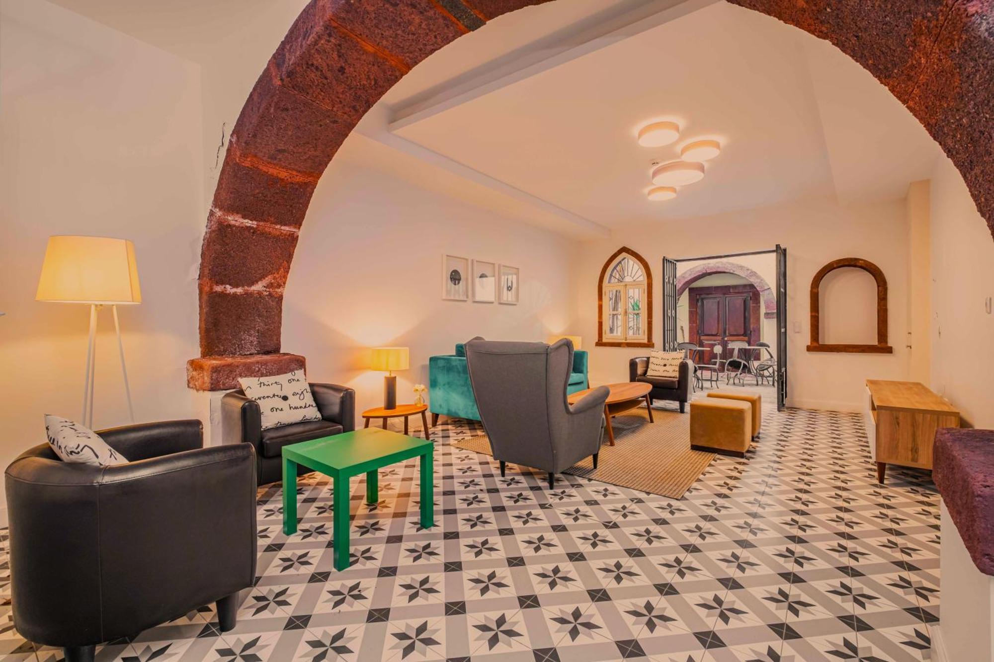 Studios Funchal Apartment