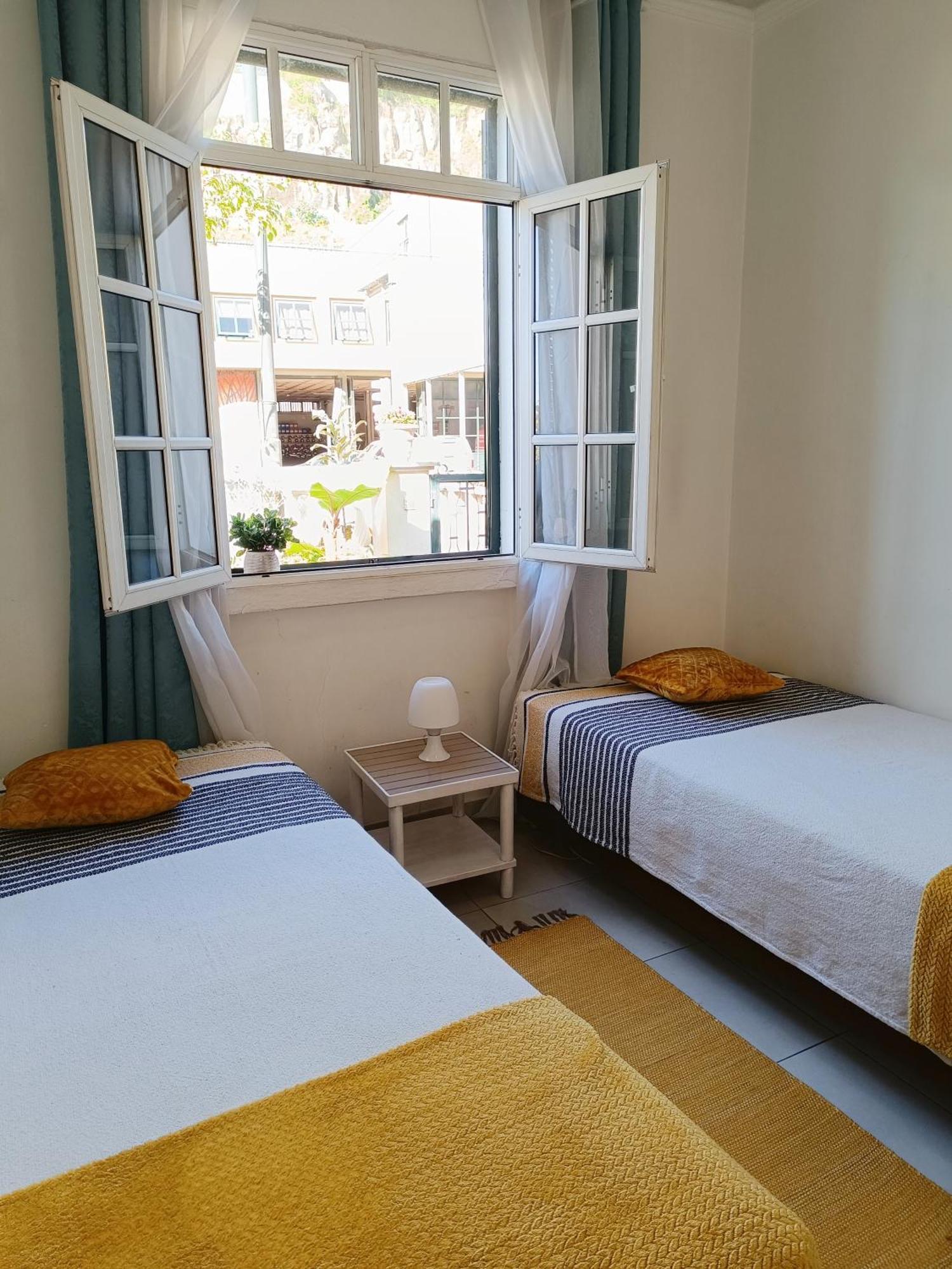 Pensiune & Flower - Private Bedrooms