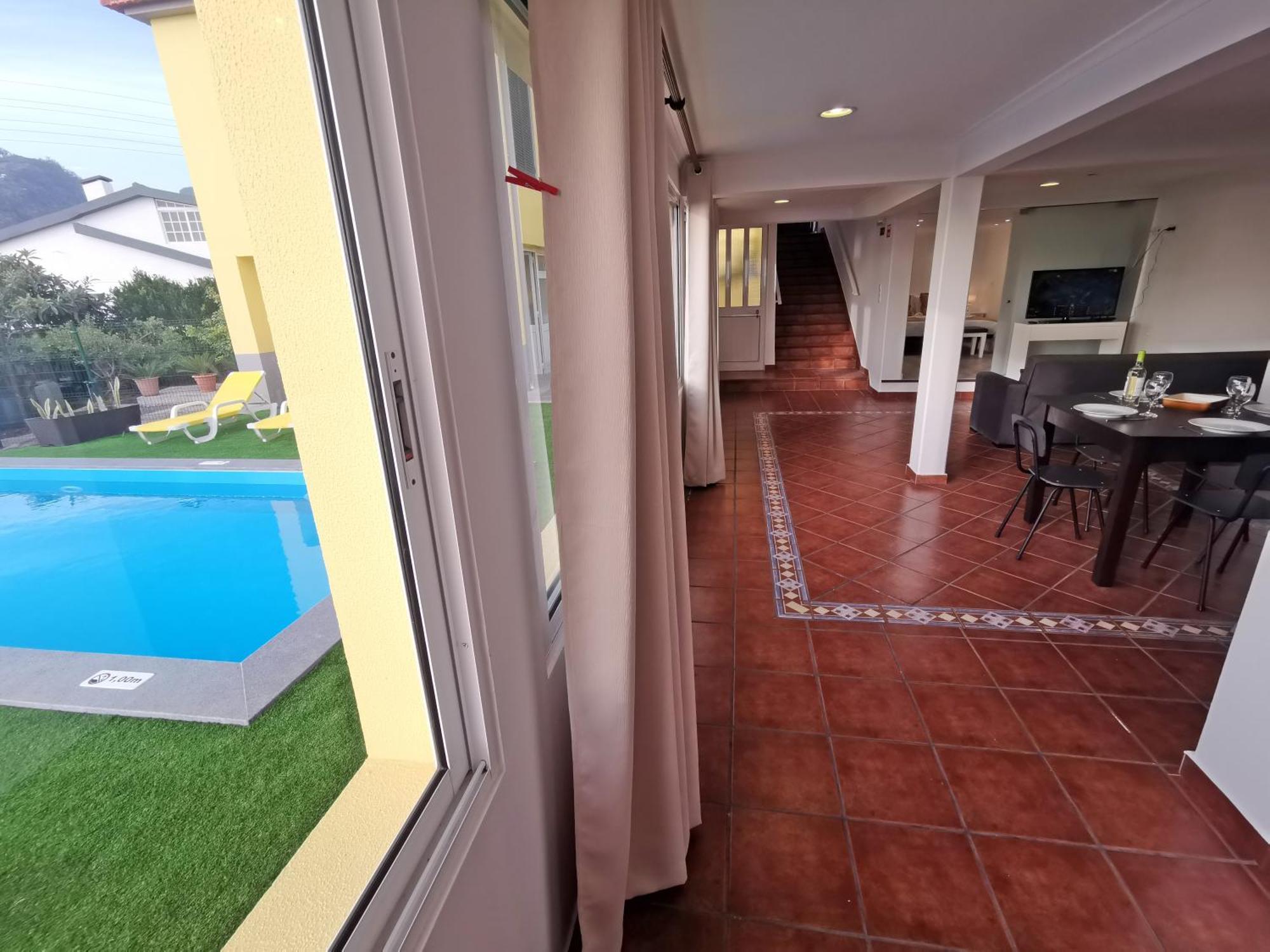 Holiday home Casa Dos Avos With Pool In *