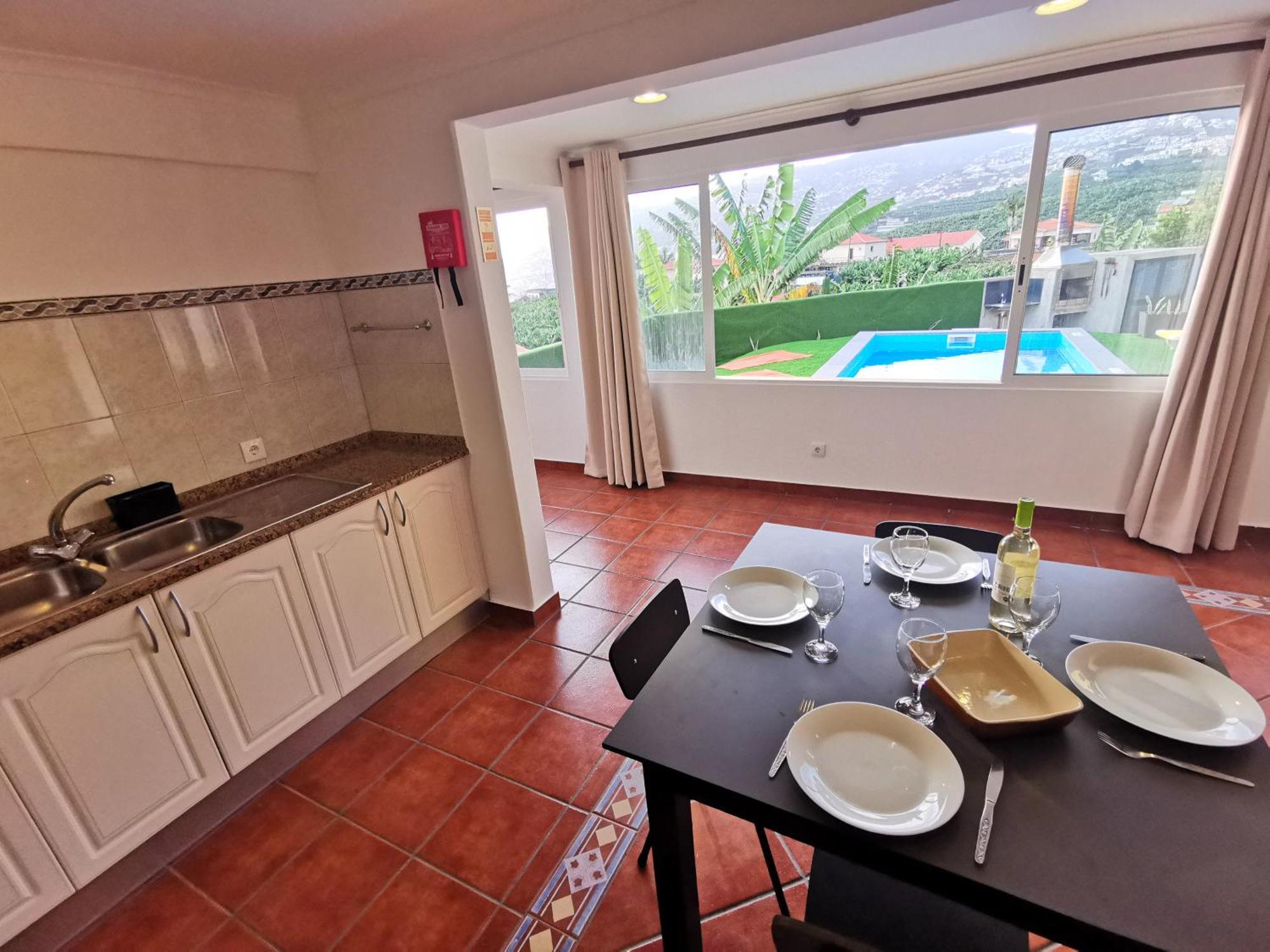 Casa Dos Avos With Pool In Holiday home