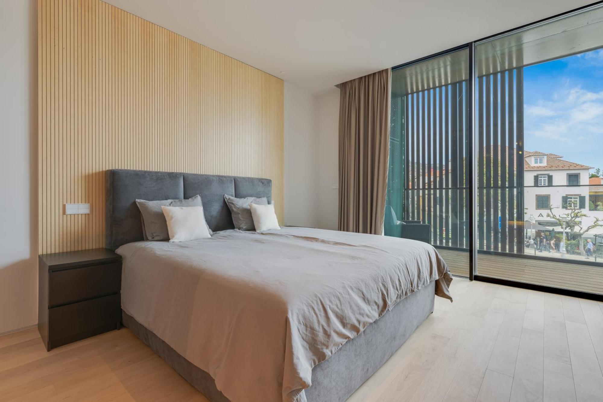 Chic Two-bedroom En In Town - Savoy * Funchal (Madeira)
