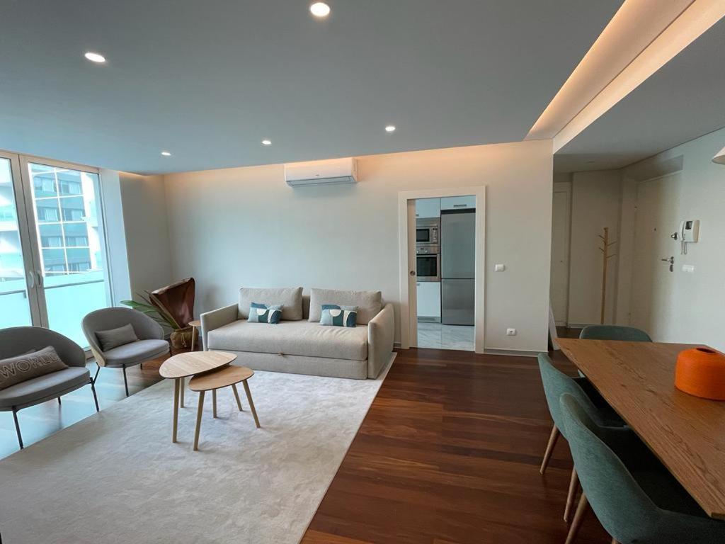 Apartment Next Corner *
