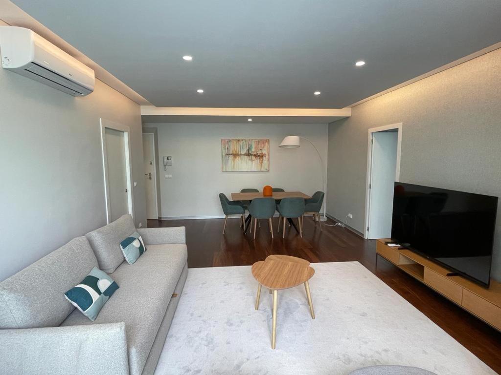 Next Corner Apartment