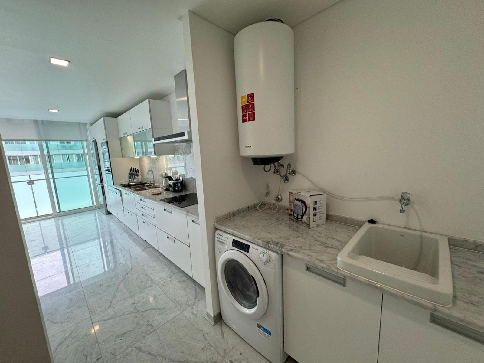 Next Corner Plaza Apartment Funchal (Madeira)